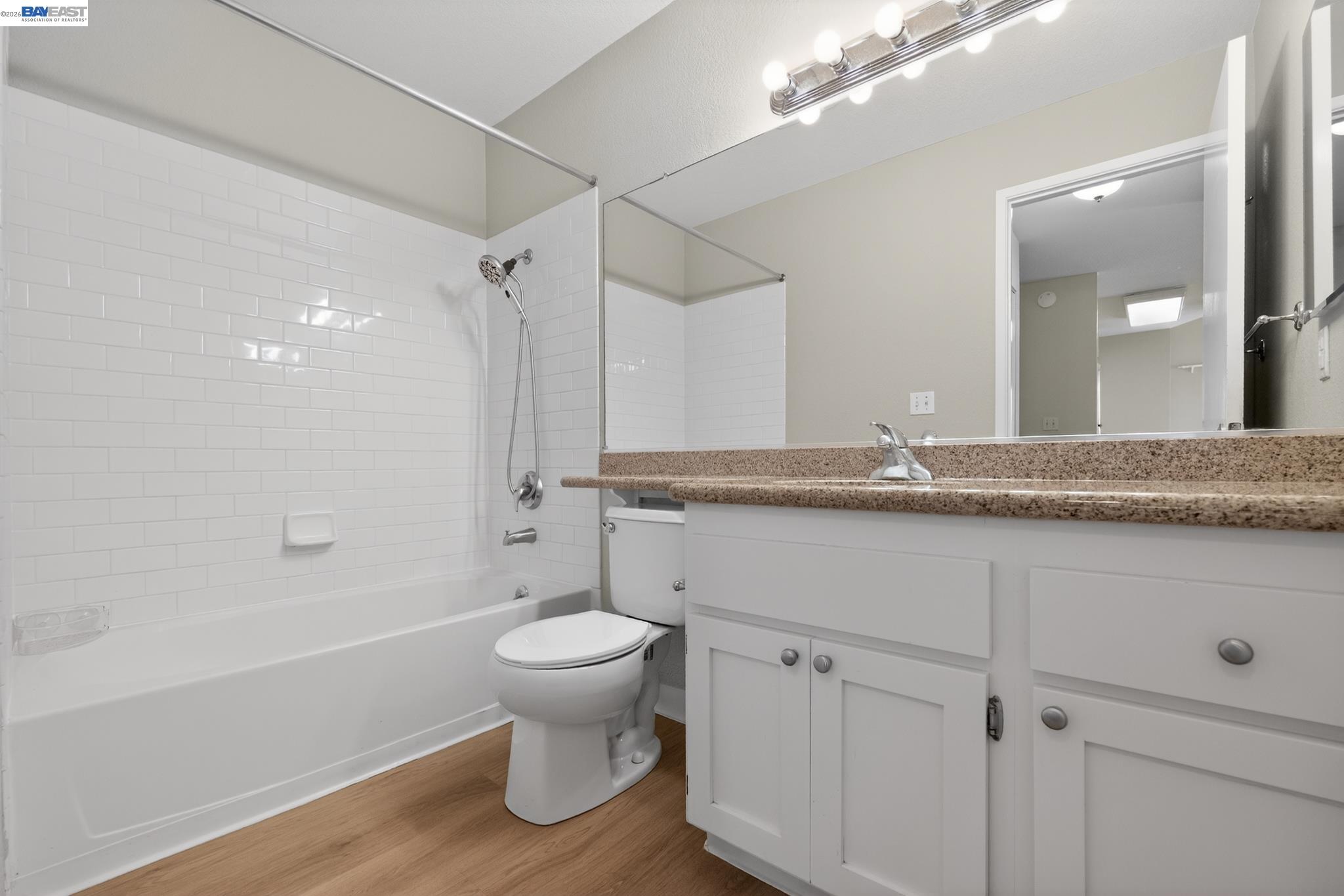 Photo #14: 41136391 Listing: Photo #14