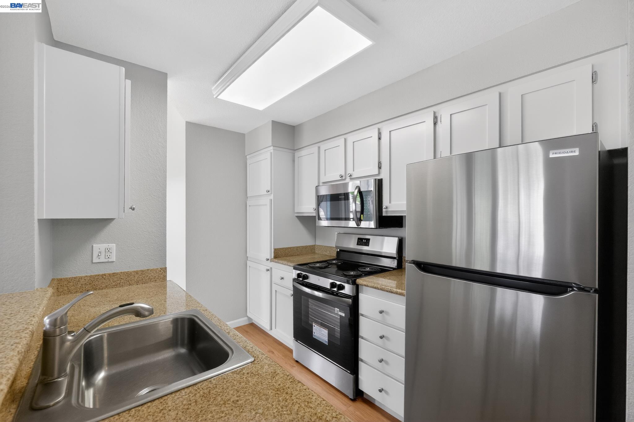 Photo #5: 41136391 Listing: Photo #5