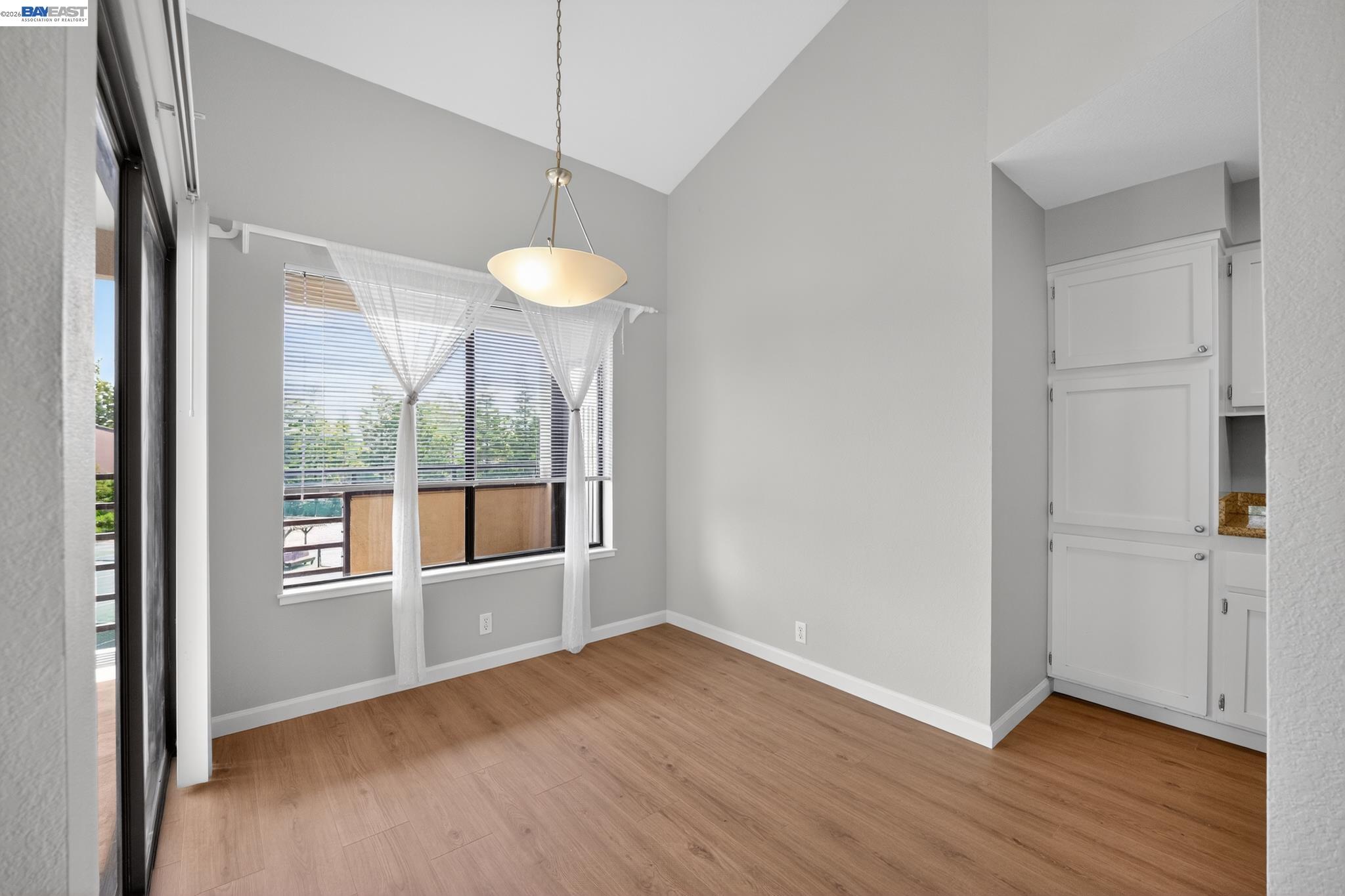 Photo #8: 41136391 Listing: Photo #8