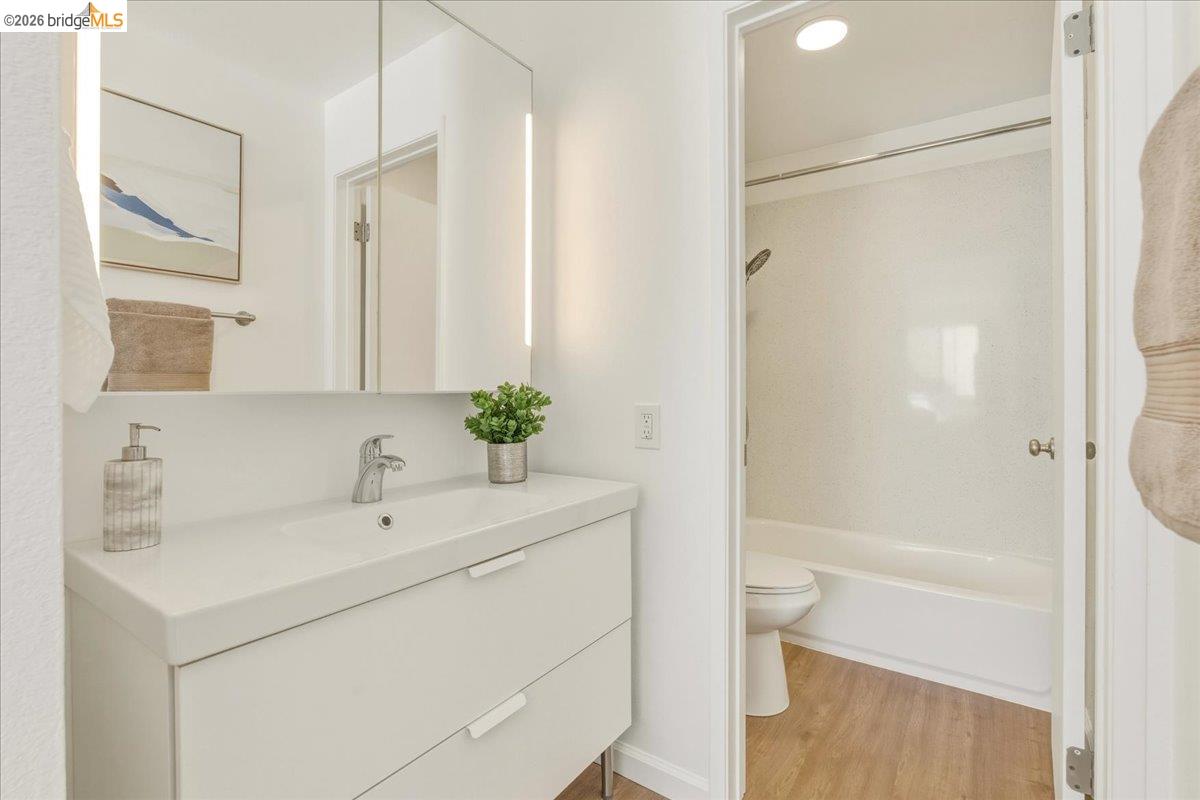Photo #26: 41136397 Listing: Photo #26
