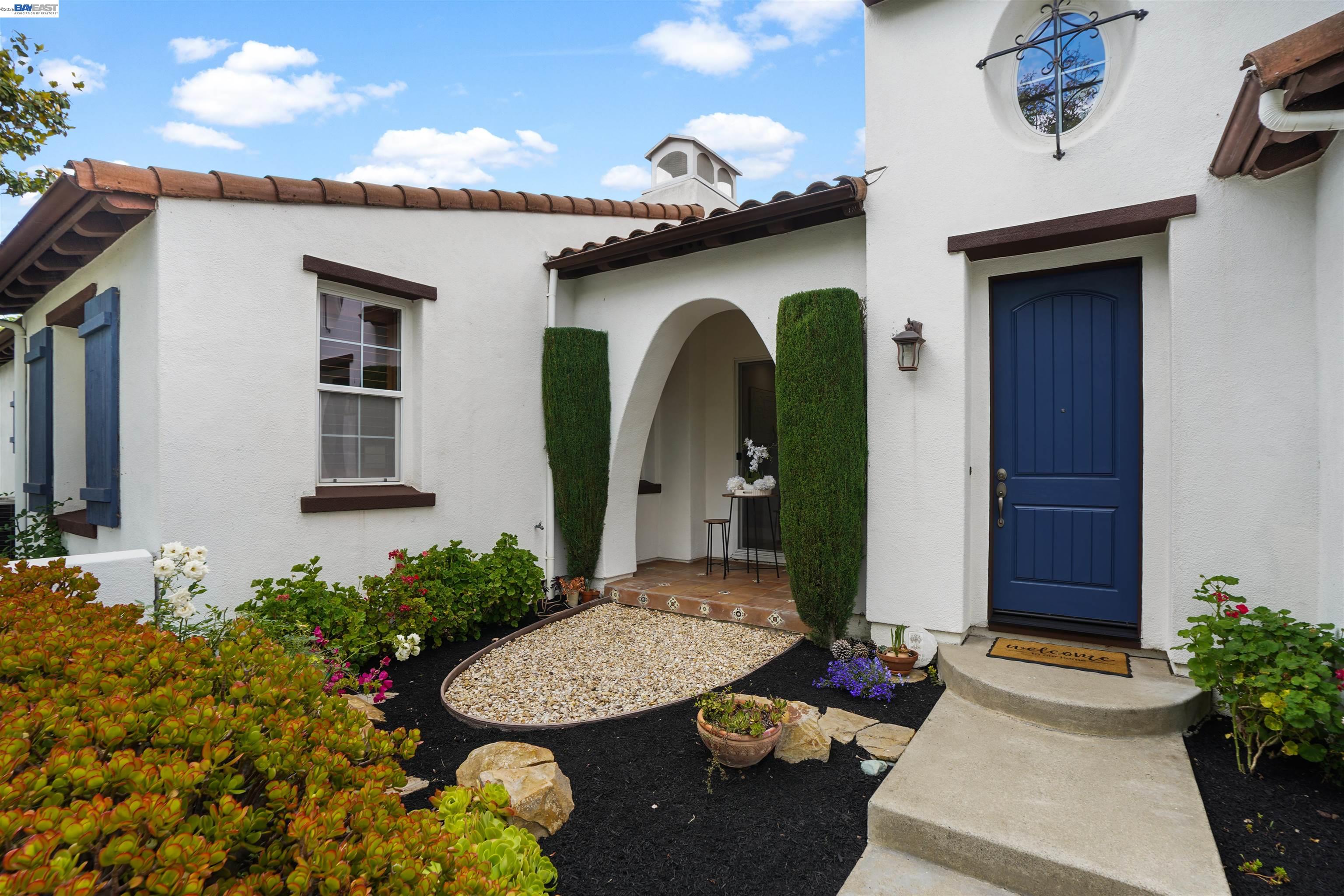 2564 Basswood Dr