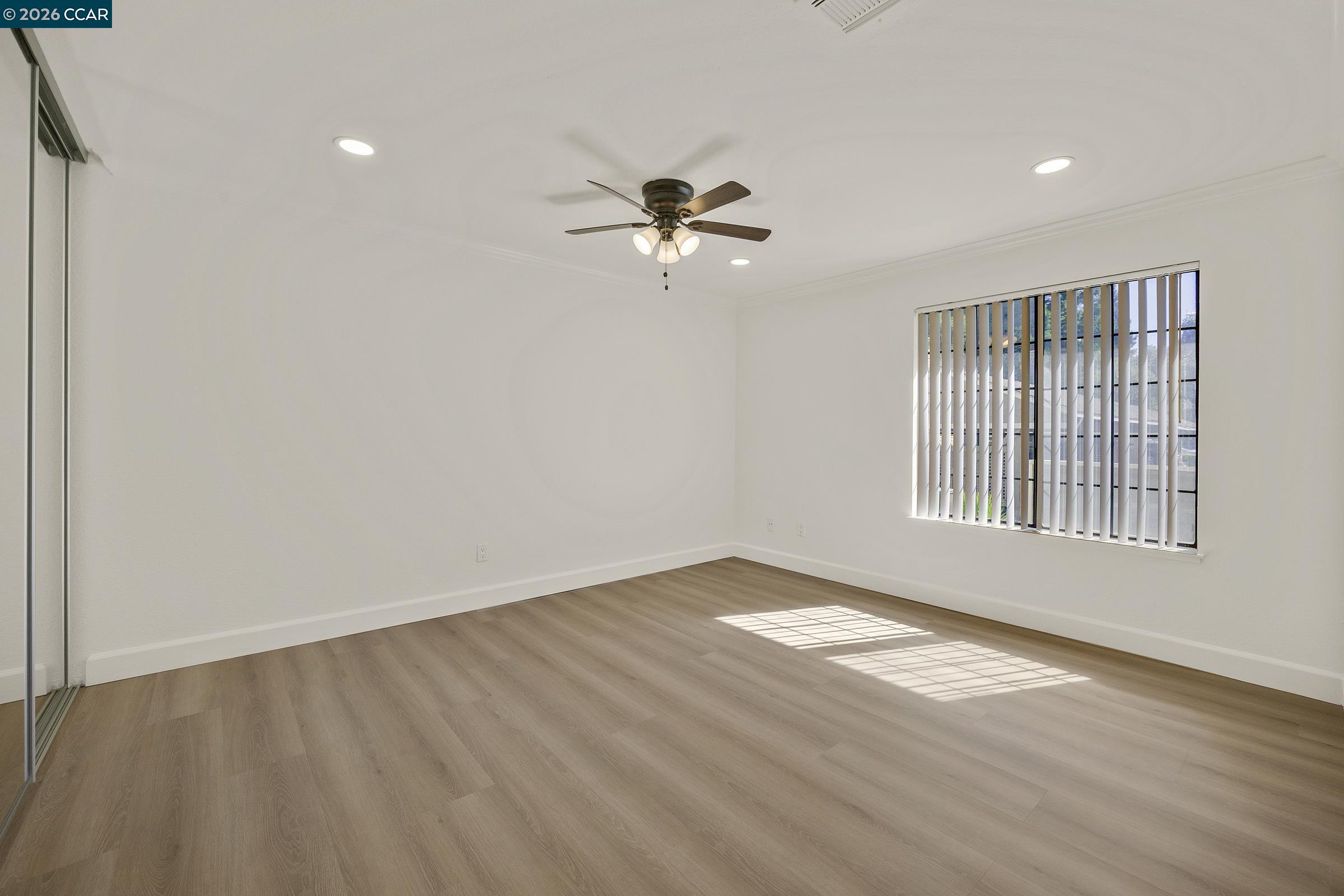 Photo #16: 41136405 Listing: Photo #16