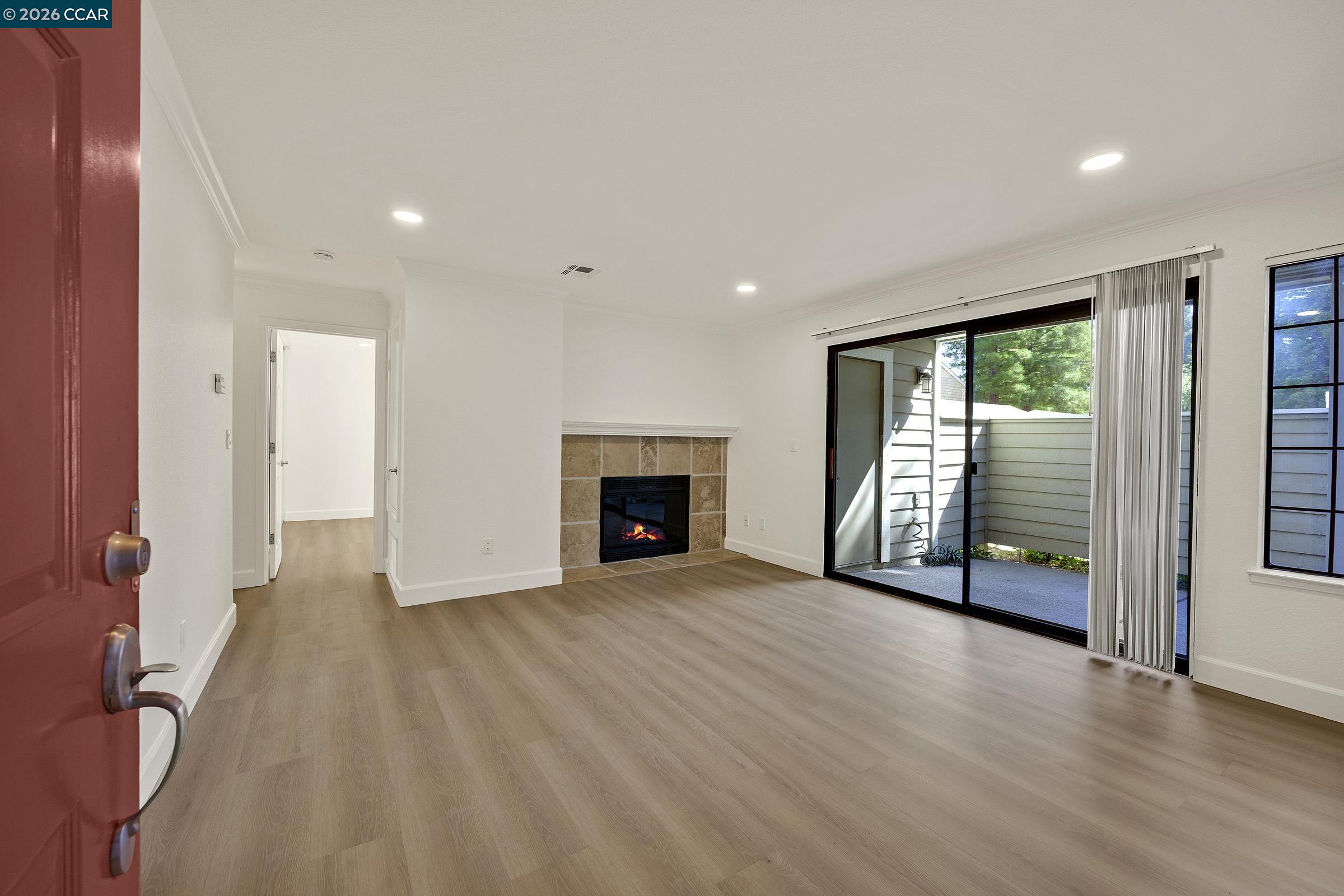 Photo #6: 41136405 Listing: Photo #6