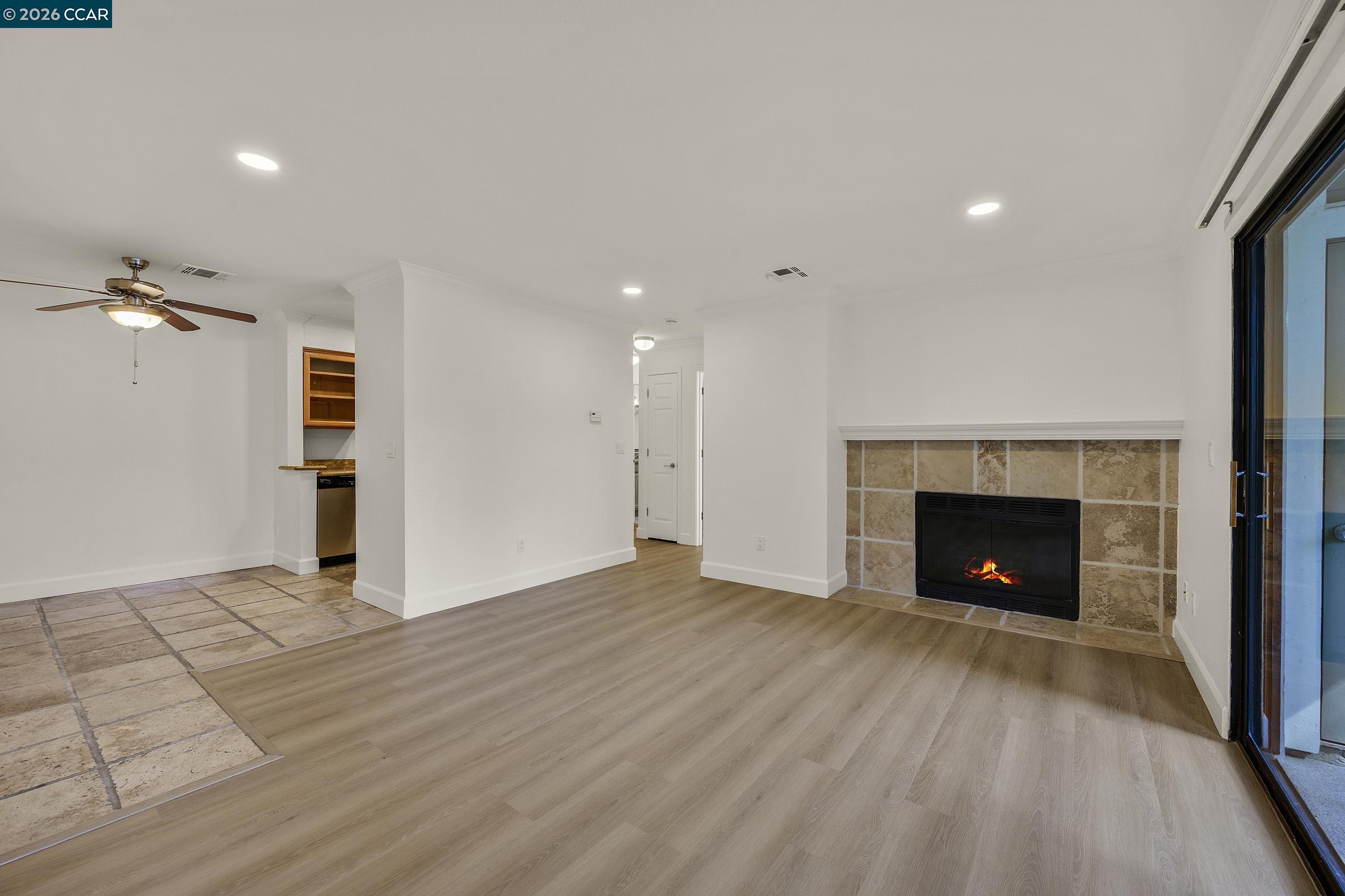 Photo #7: 41136405 Listing: Photo #7