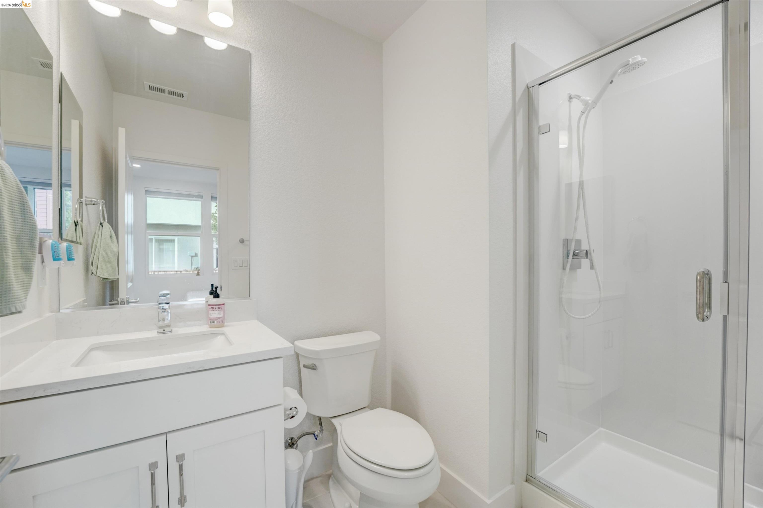 Photo #8: 41136419 Listing: Photo #8