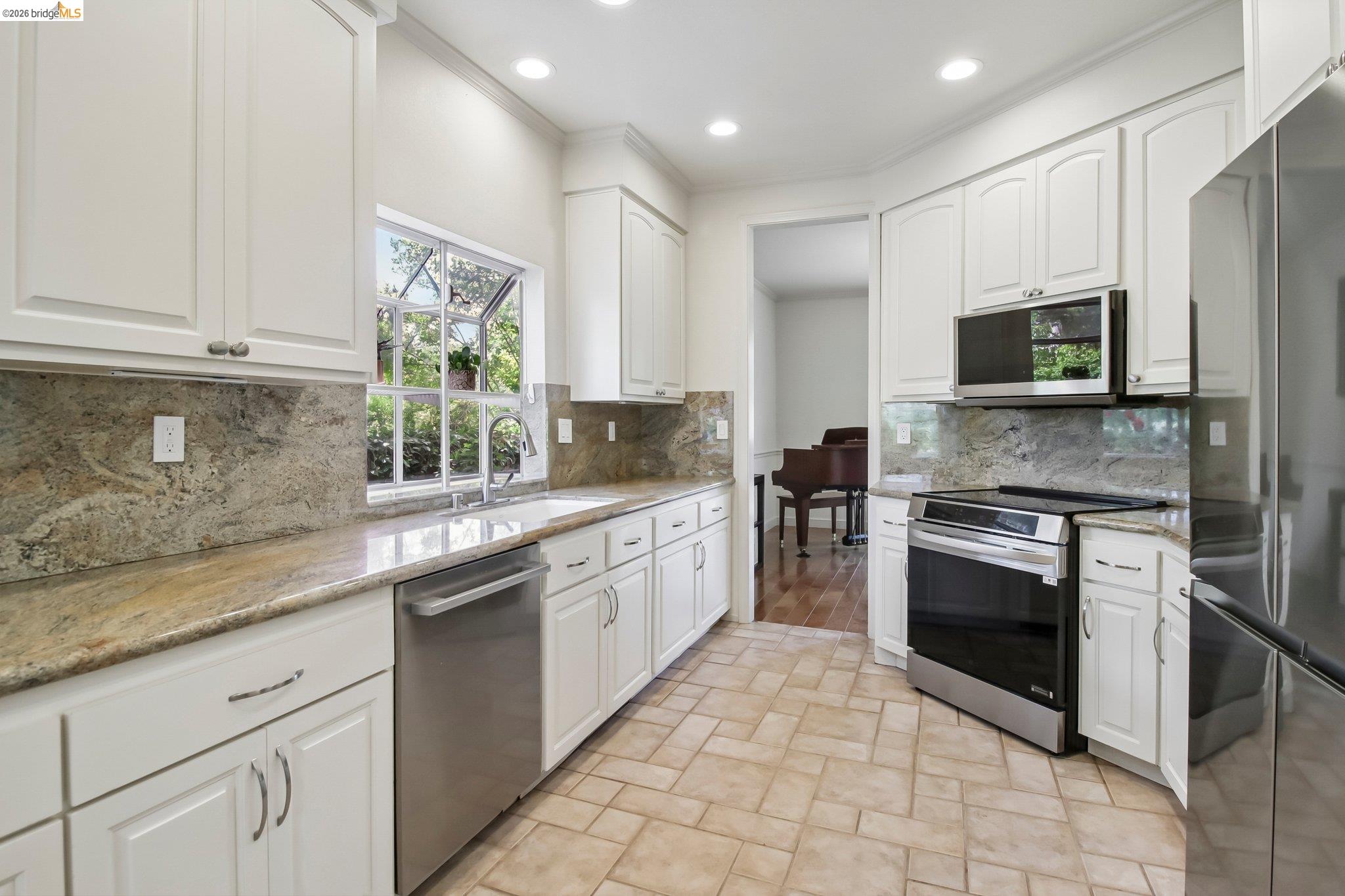 Photo #31: 41136423 Listing: Photo #31