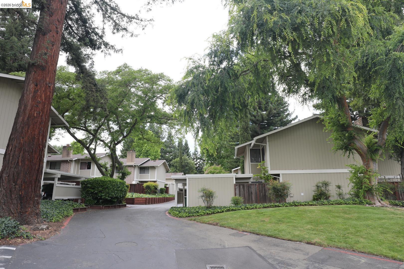 Photo #4: 41136434 Listing: Photo #4