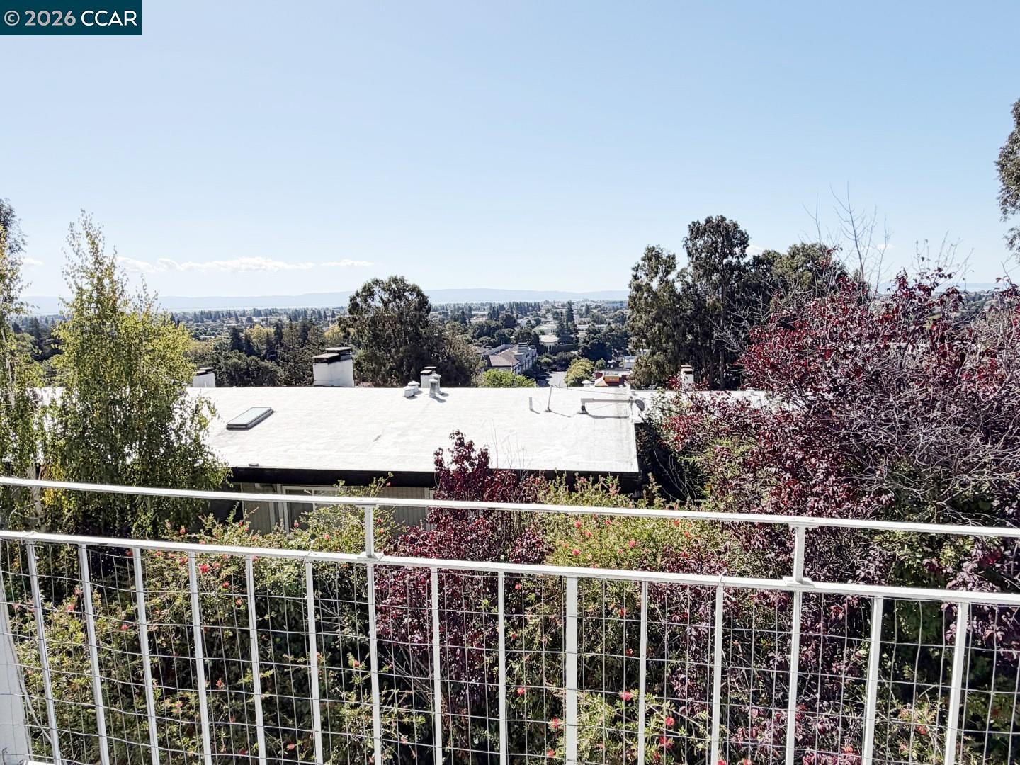 944 Walpert St, Hayward CA 94541 — photo 10