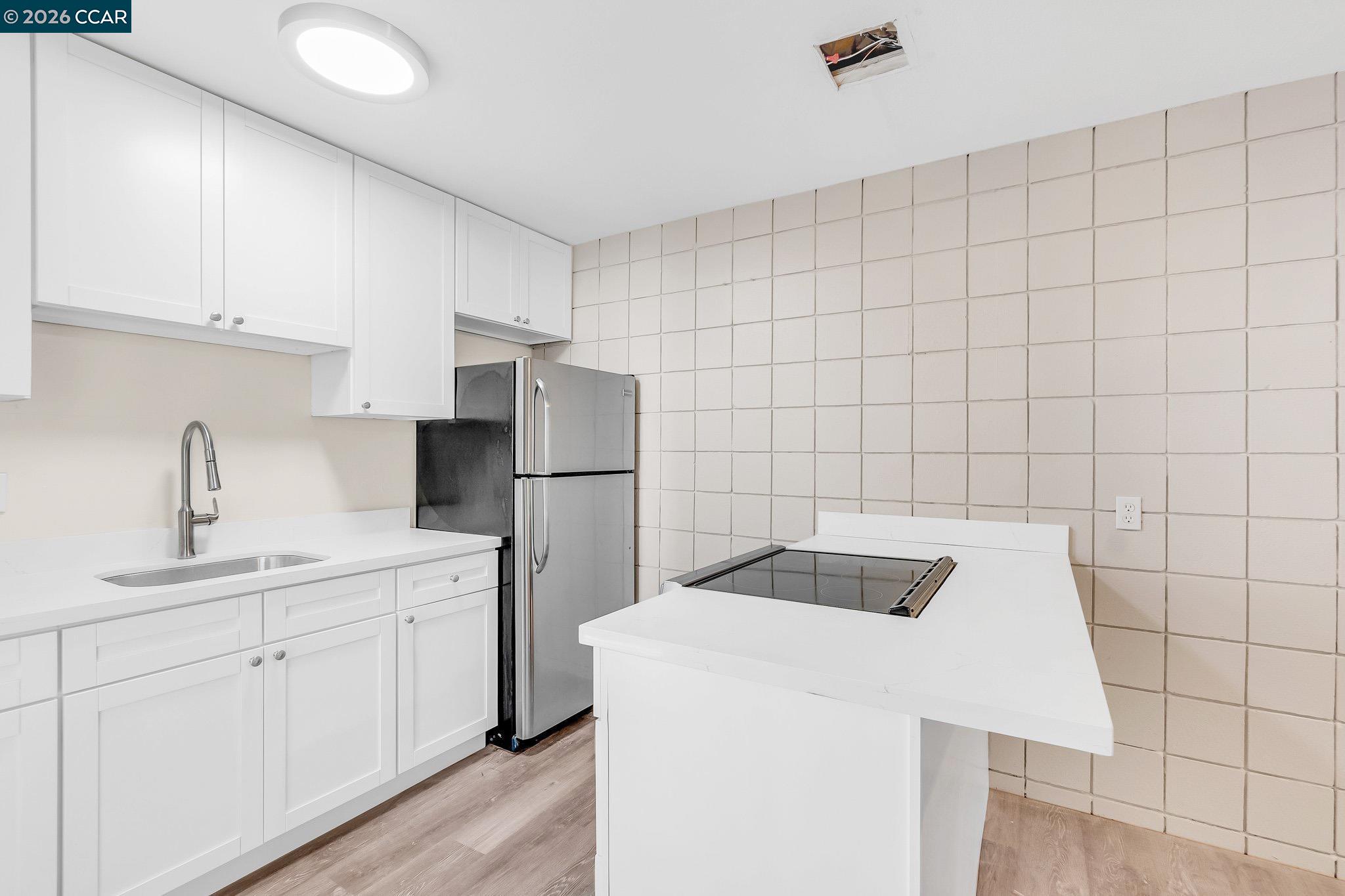 944 Walpert St, Hayward CA 94541 — photo 19