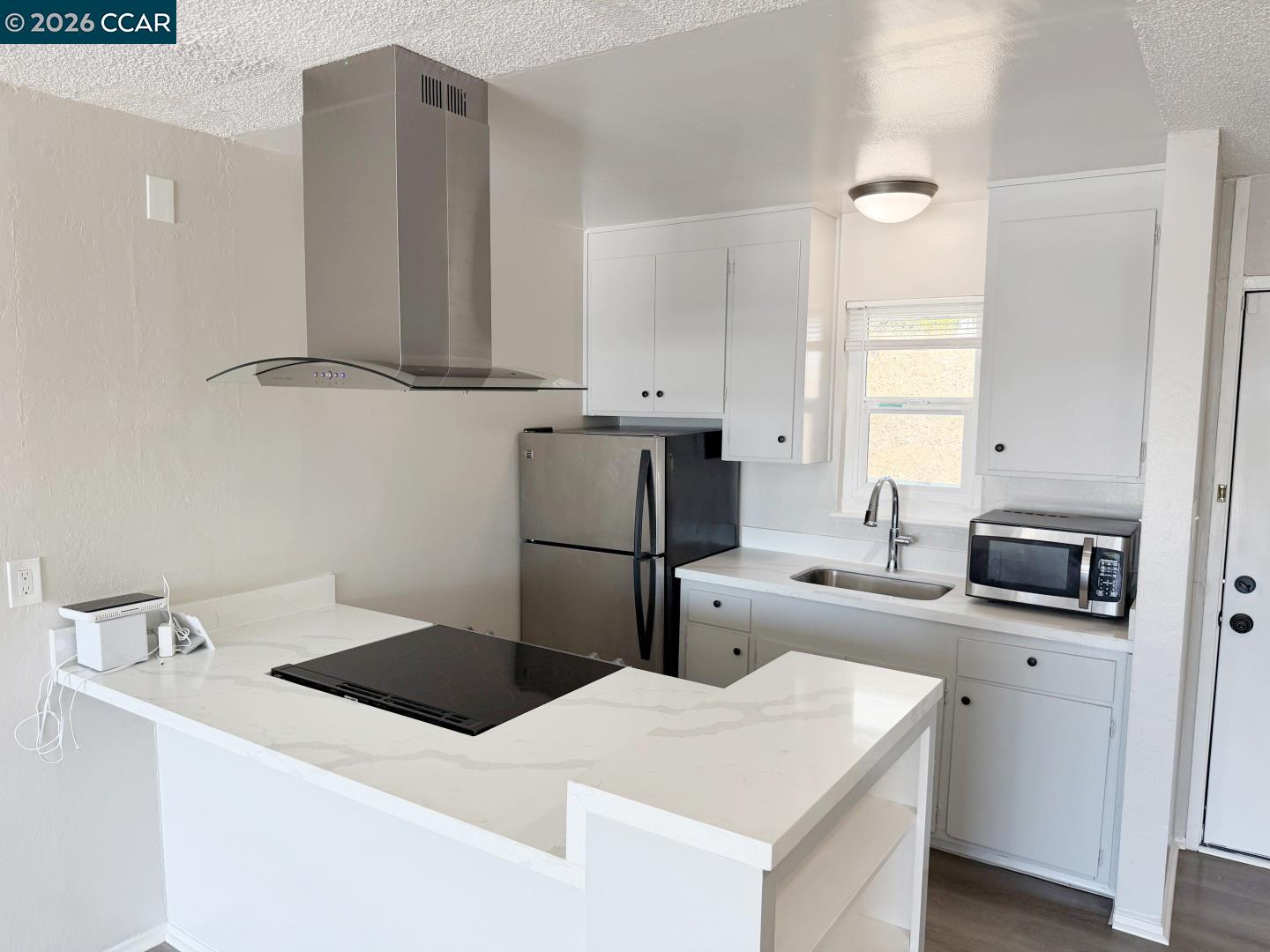 944 Walpert St, Hayward CA 94541 — photo 7