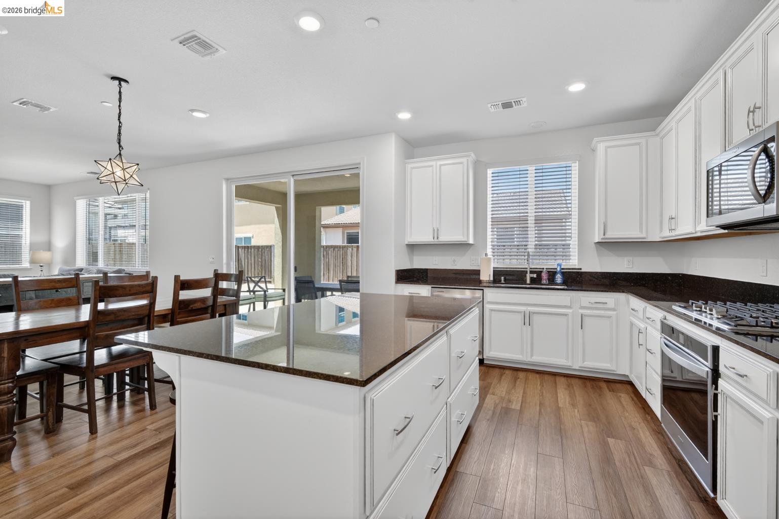 669 Longmont Dr, Oakley CA 94561