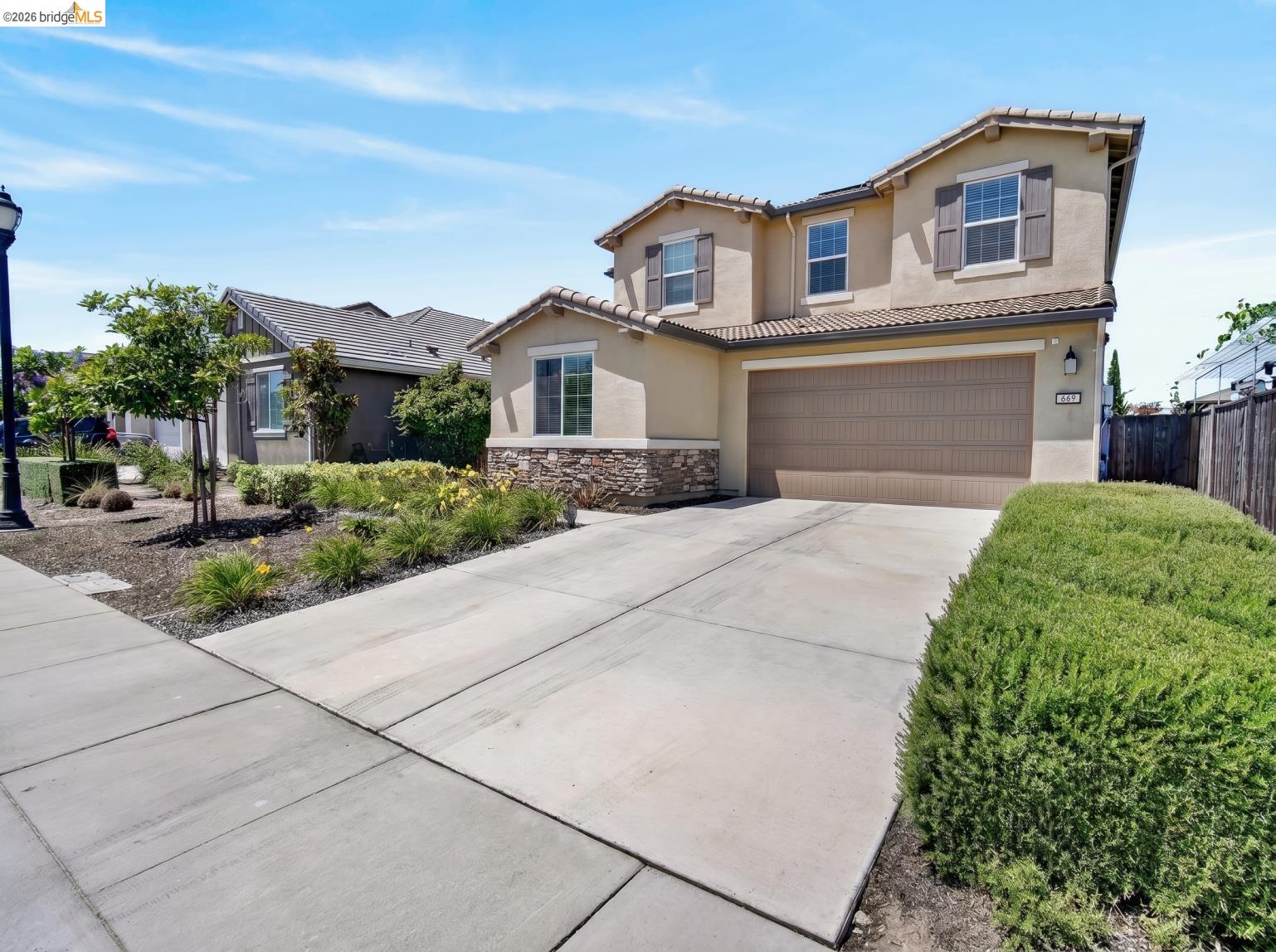 669 Longmont Dr, Oakley CA 94561 — photo 2