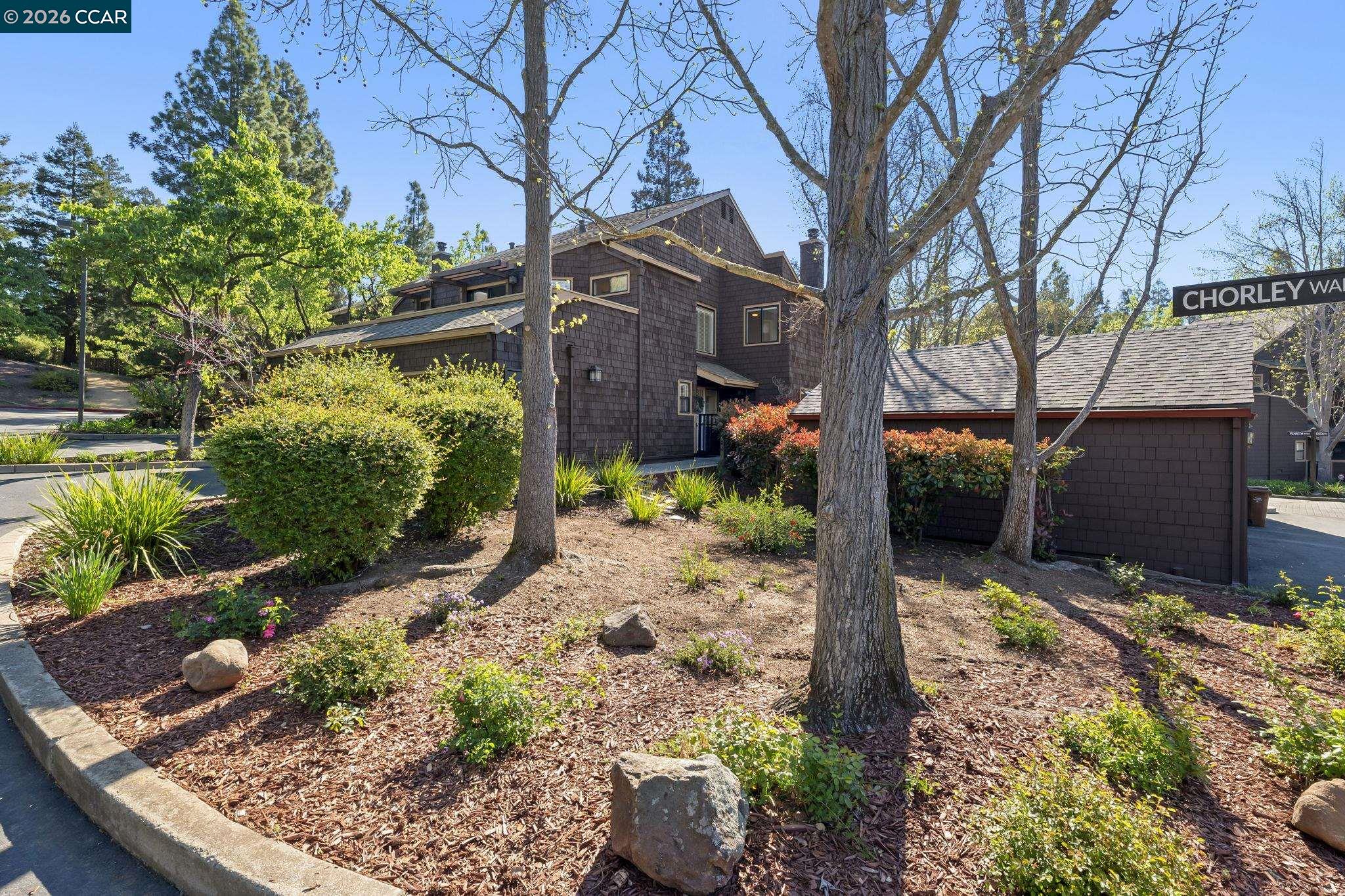 Photo #3: 41136444 Listing: Photo #3