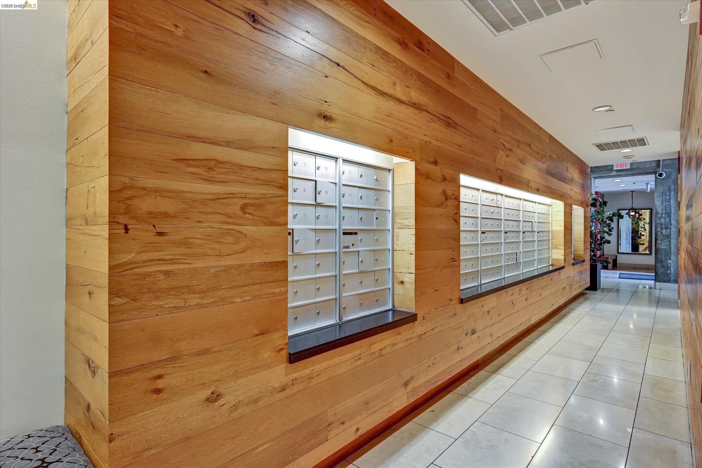 Photo #4: 41136469 Listing: Photo #4