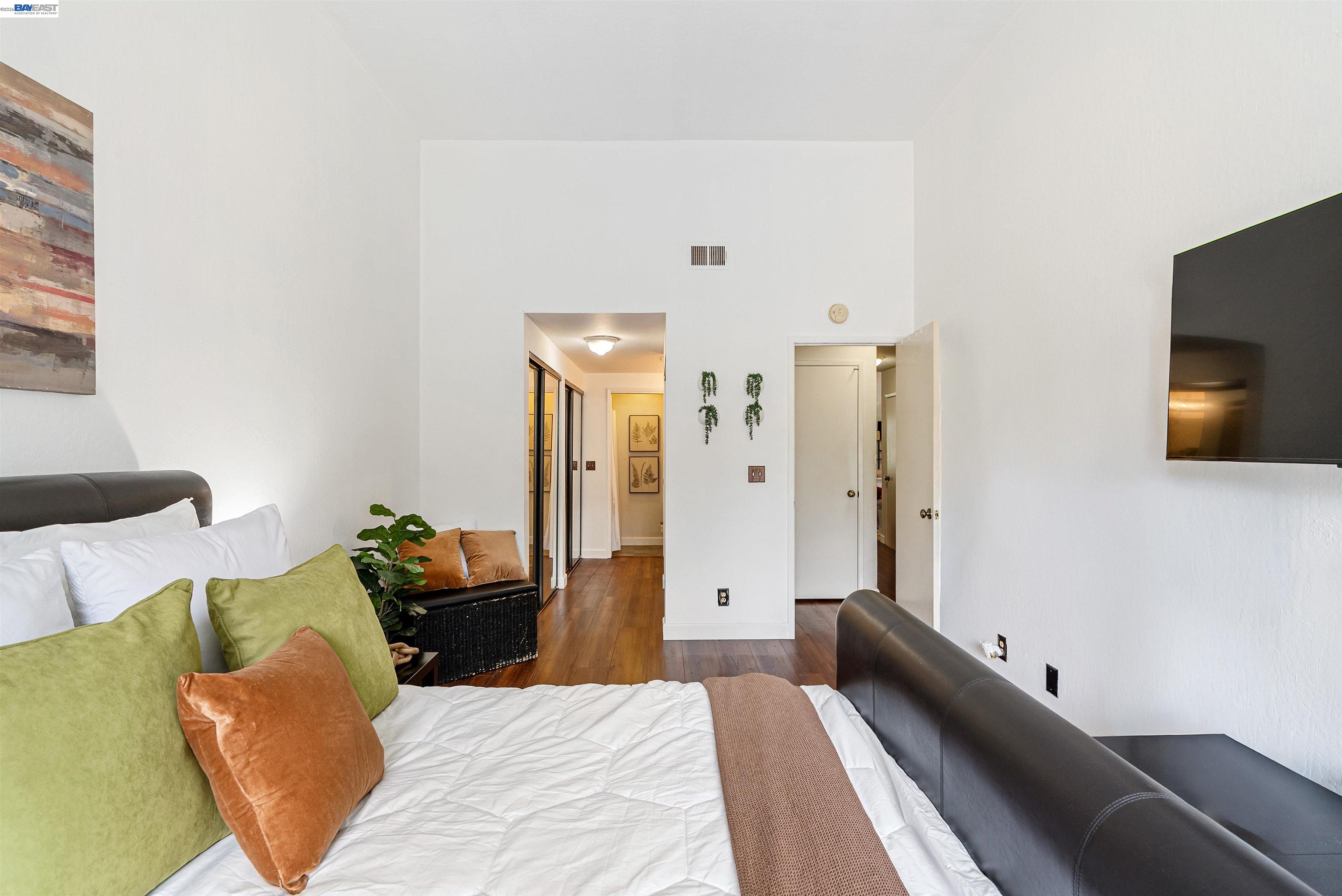Photo #22: 41136479 Listing: Photo #22