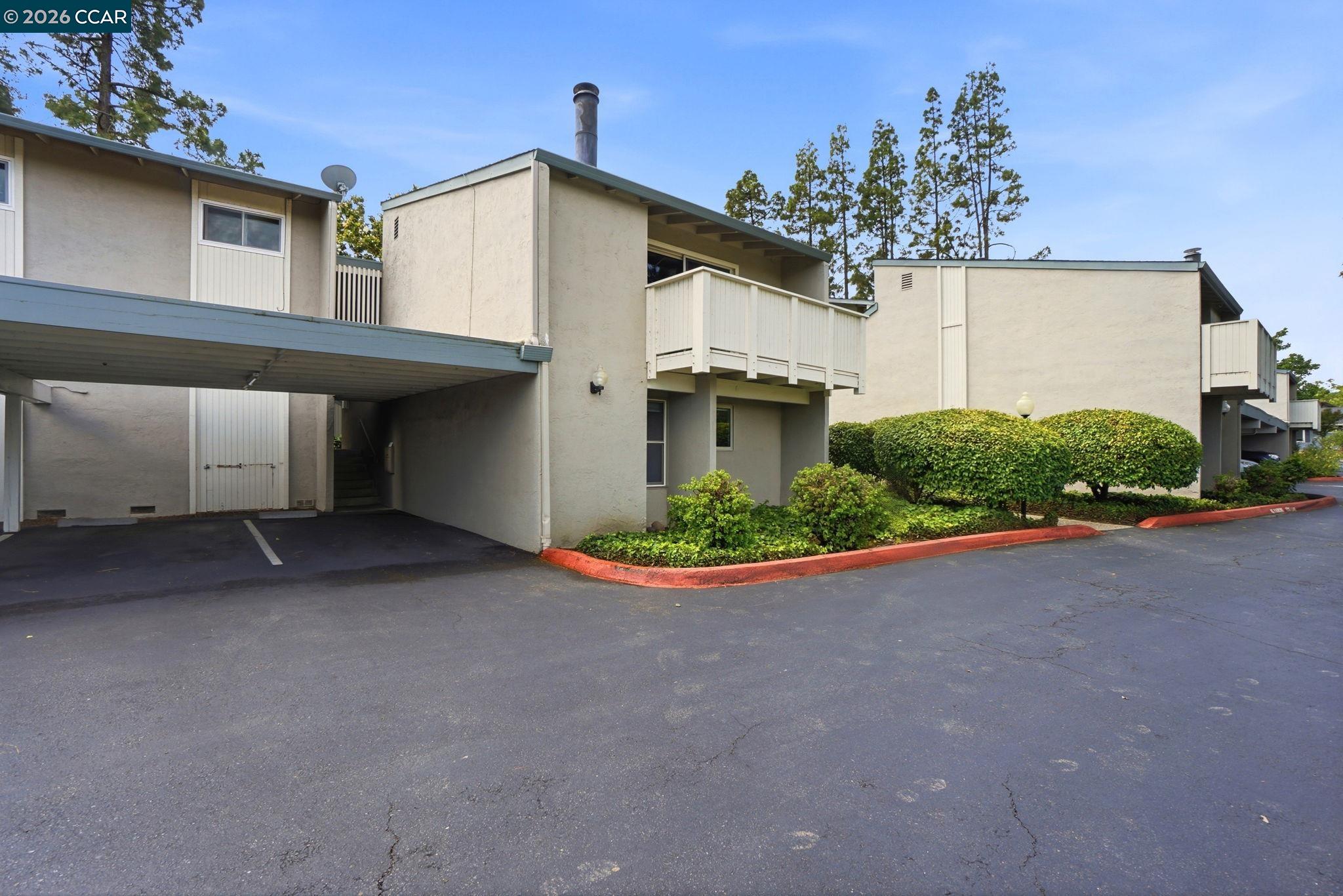 Photo #2: 41136491 Listing: Photo #2