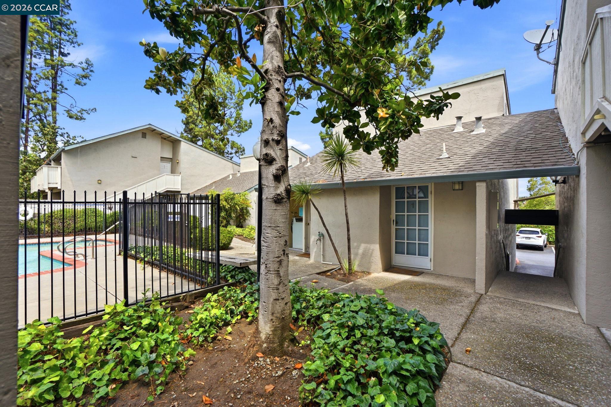 Photo #6: 41136491 Listing: Photo #6