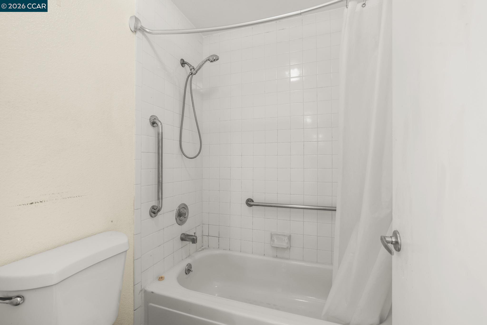Photo #16: 41136515 Listing: Photo #16