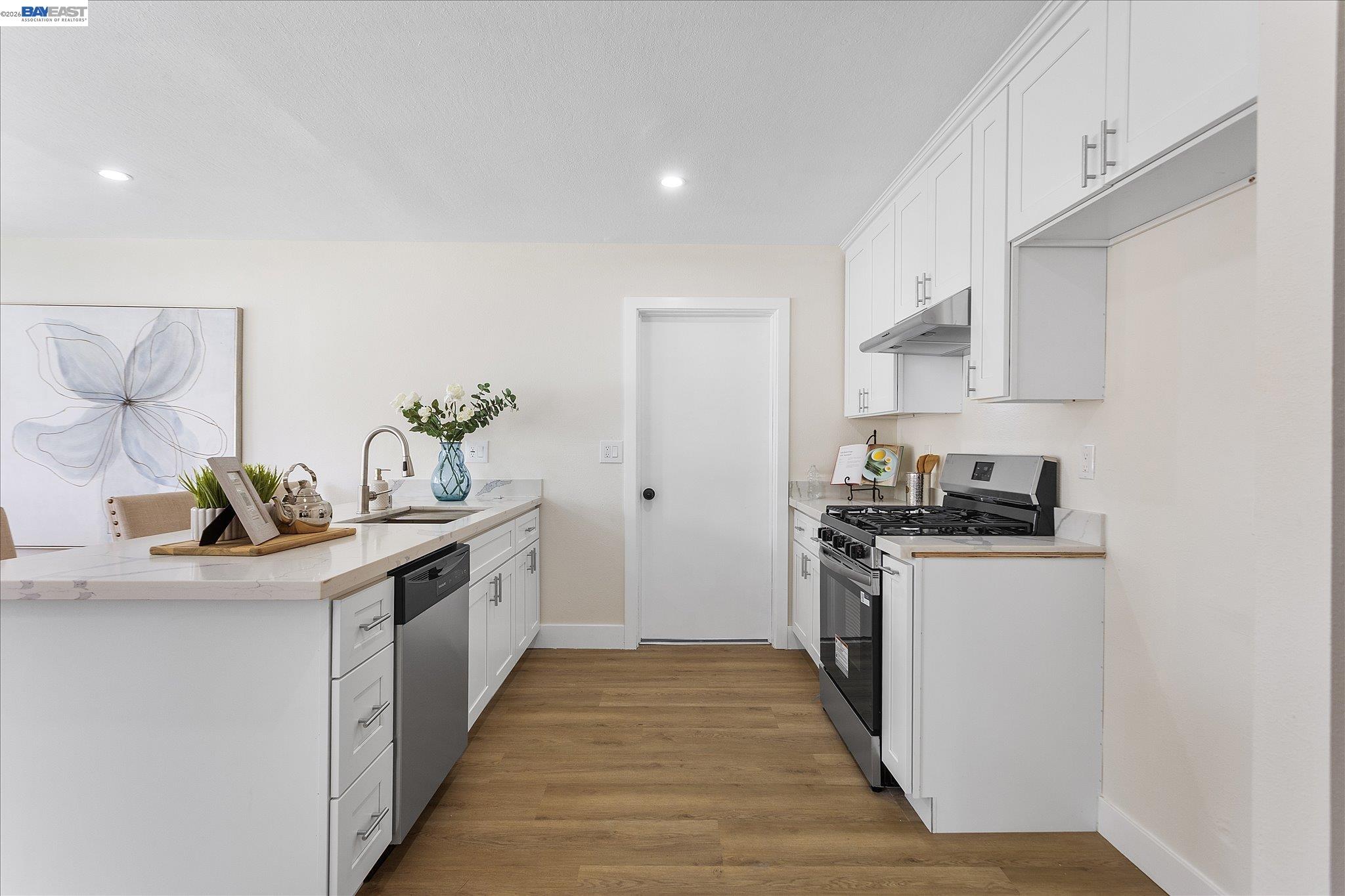 26095 Underwood Ave, Hayward CA 94544 — photo 8