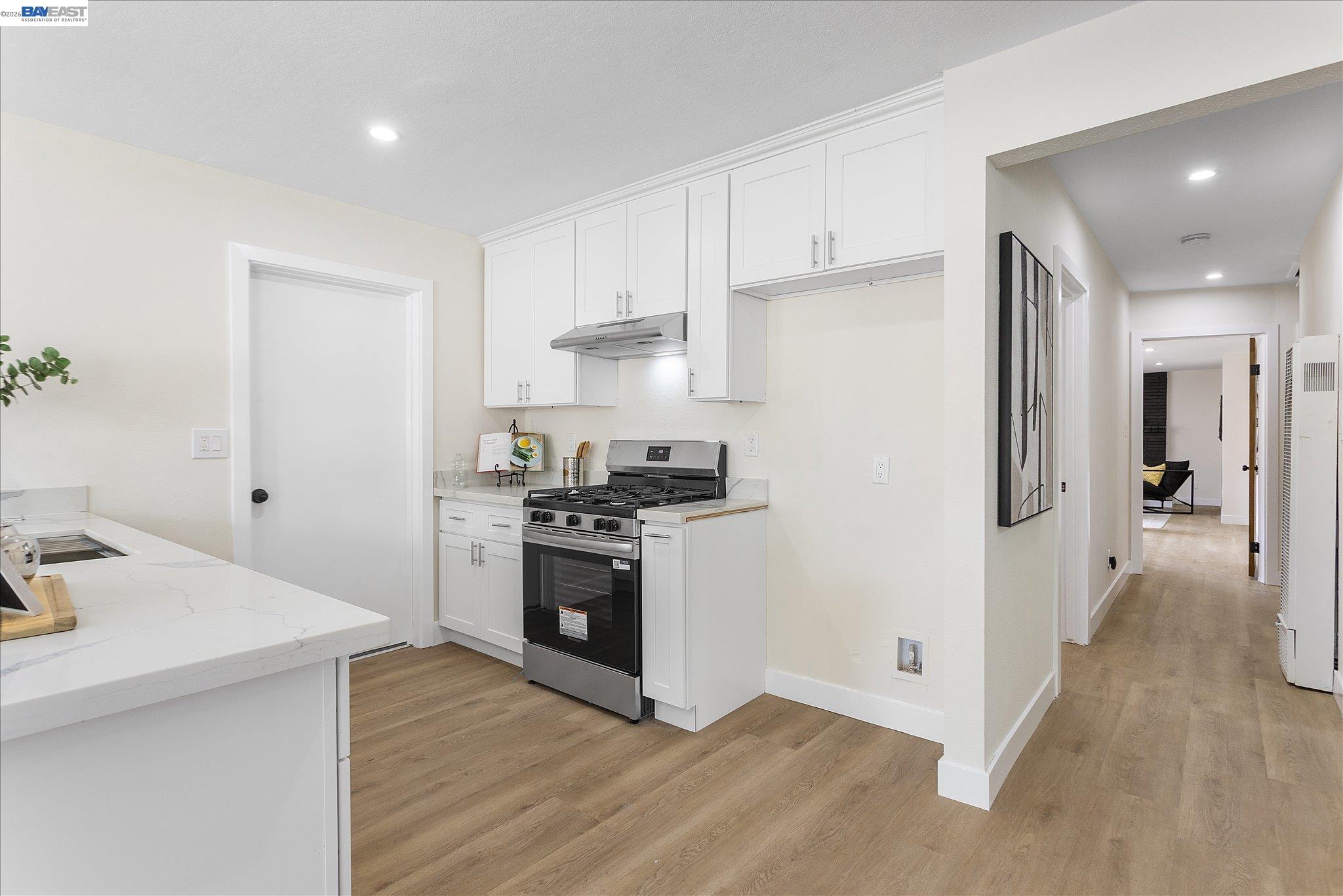 26095 Underwood Ave, Hayward CA 94544 — photo 9
