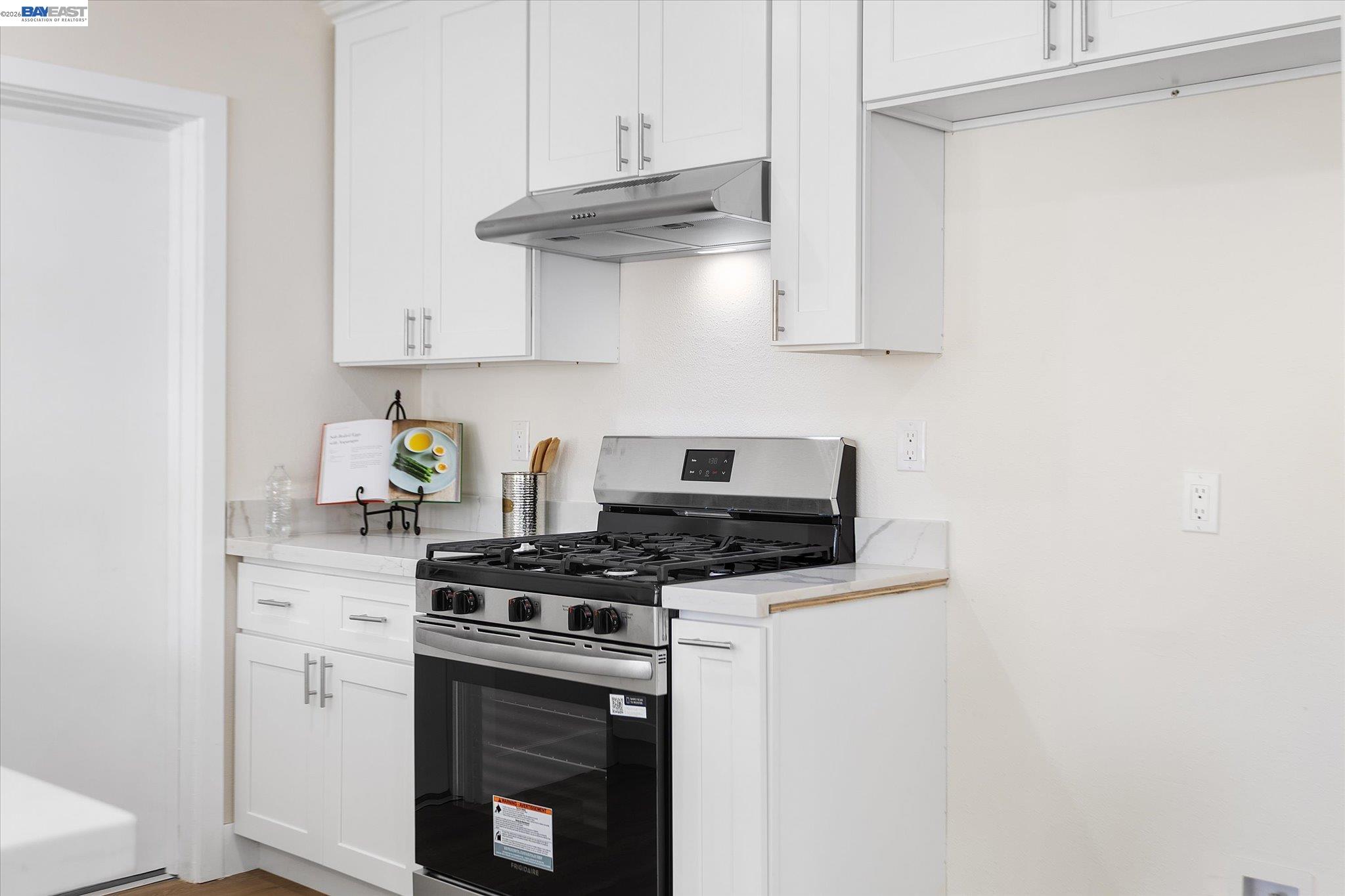 26095 Underwood Ave, Hayward CA 94544 — photo 10