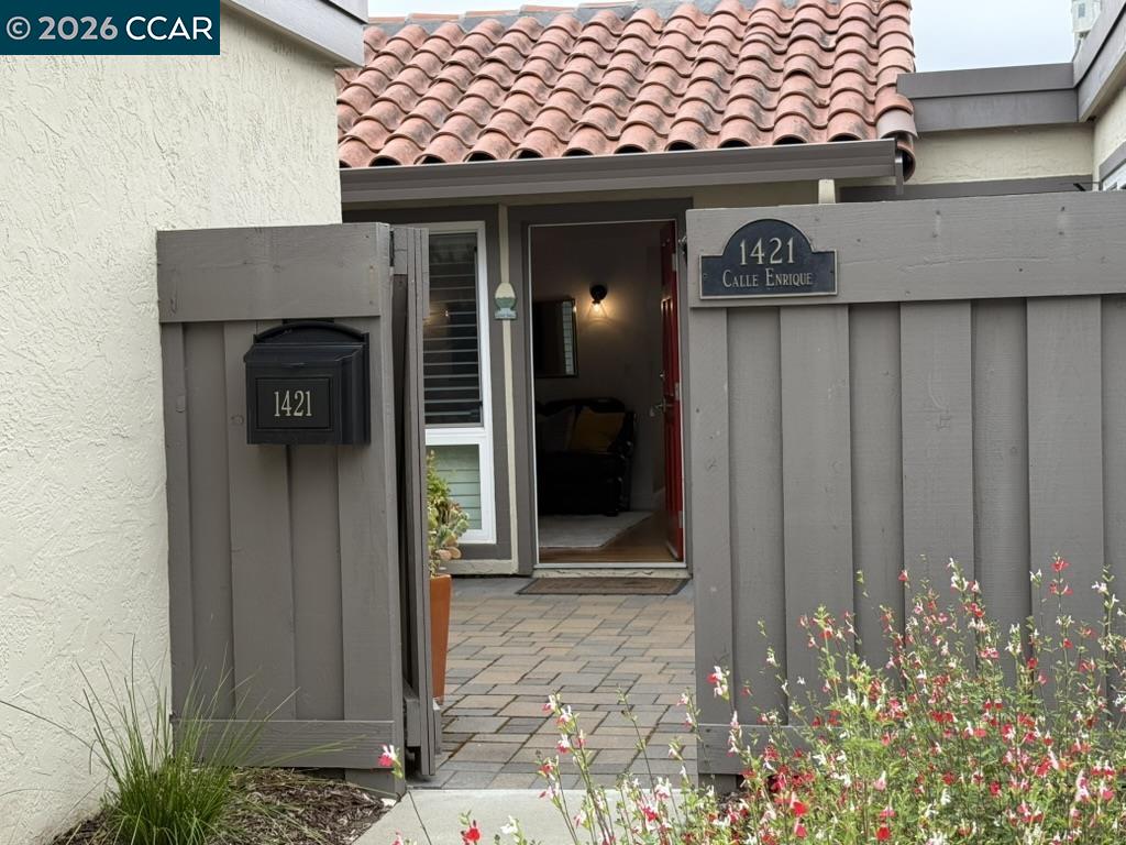 Photo #2: 41136553 Listing: Photo #2