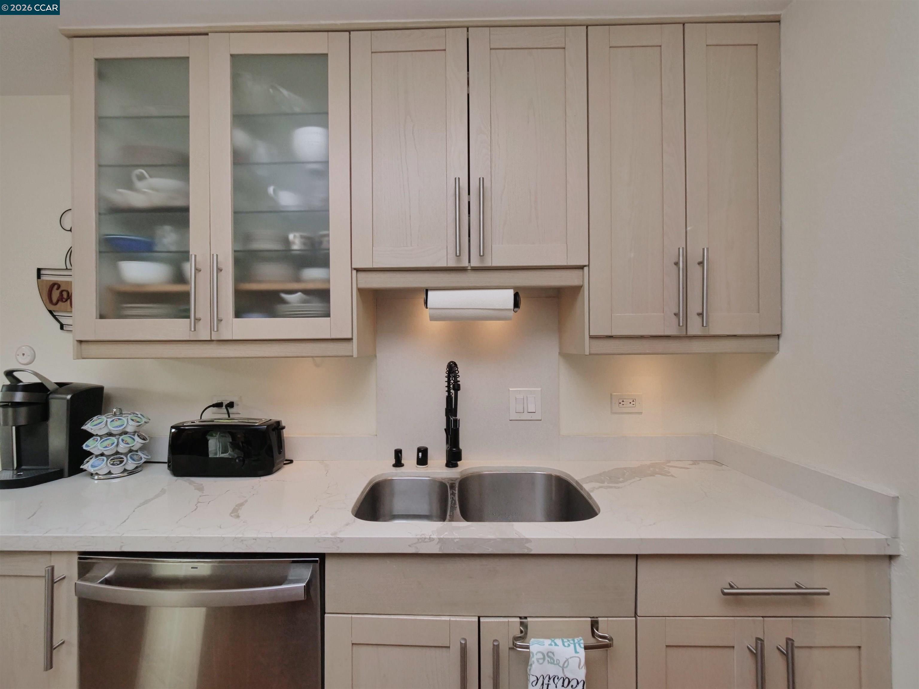 Photo #5: 41136556 Listing: Photo #5