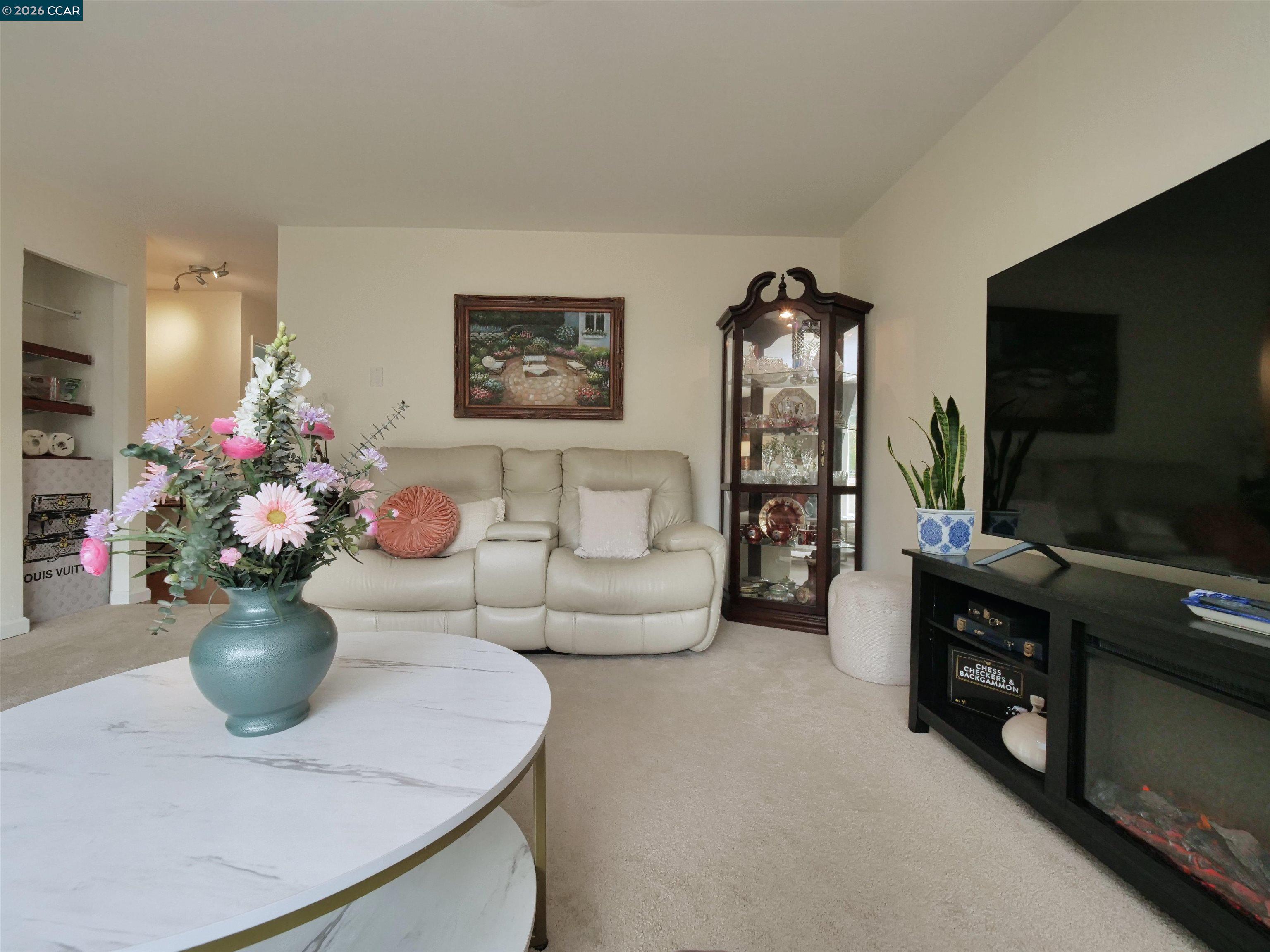 Photo #9: 41136556 Listing: Photo #9