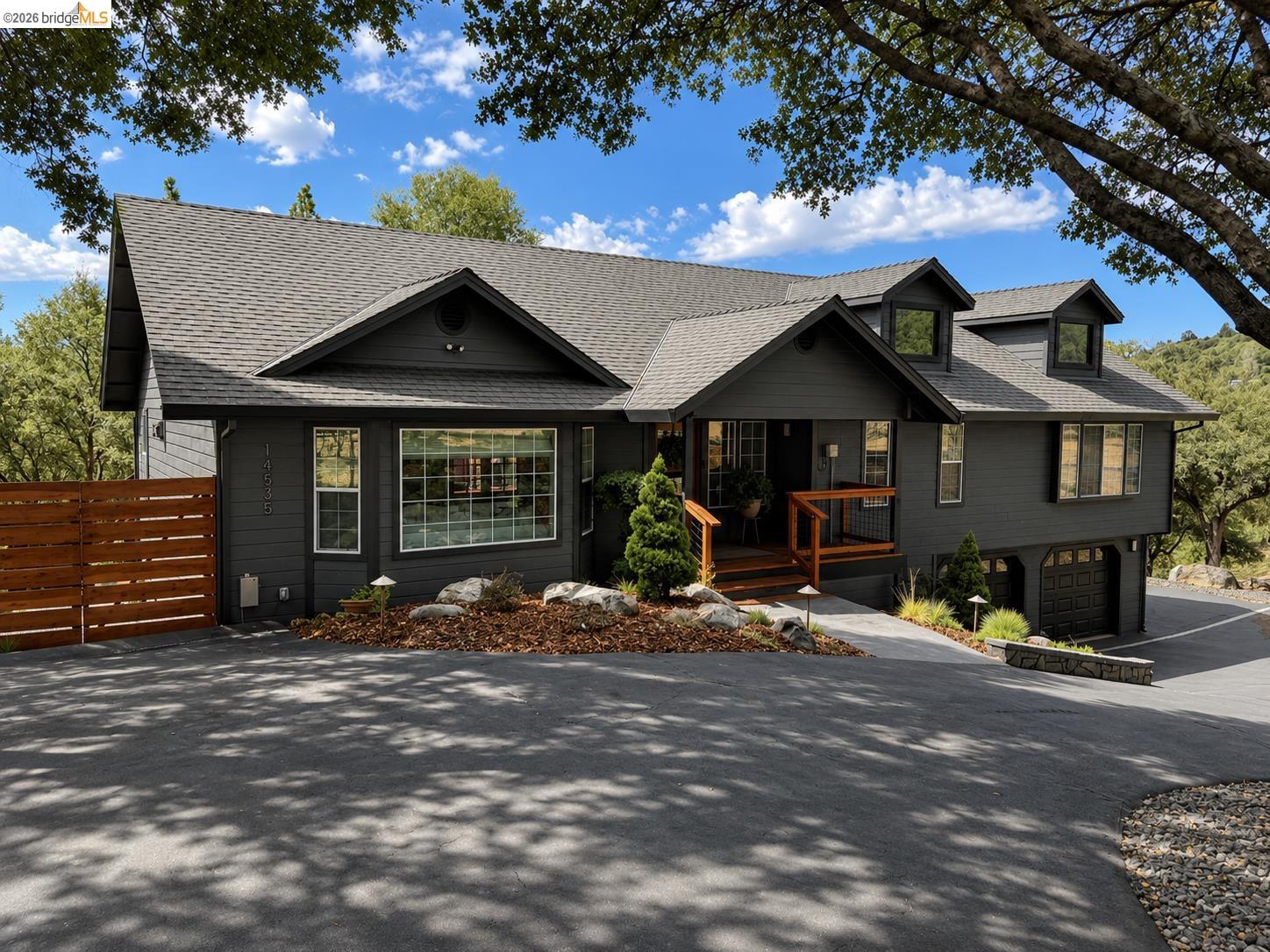 14535 Lake Vista Drive