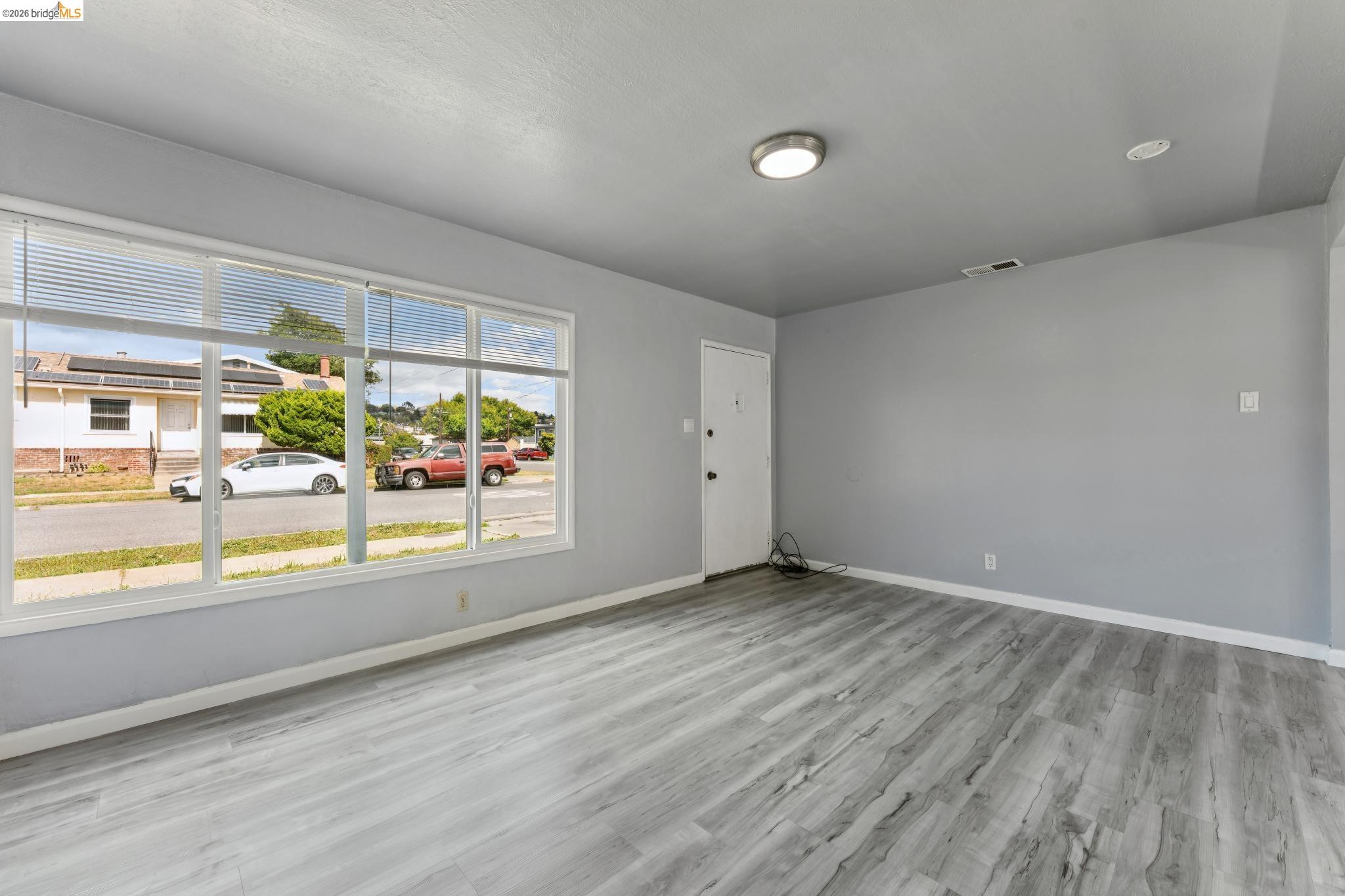 1003-1011 Lassen St, Richmond CA 94805 — photo 5