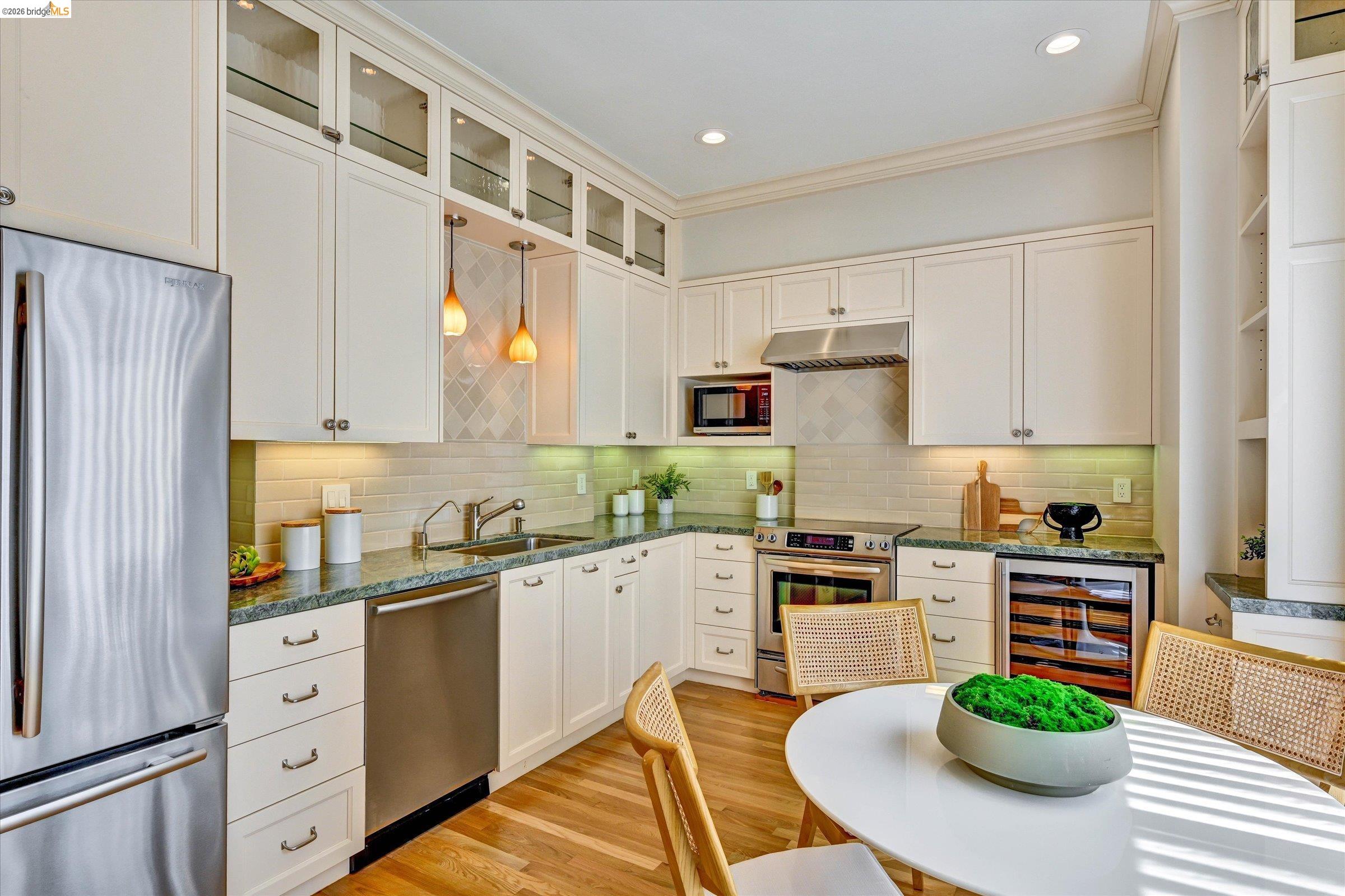 Photo #15: 41136561 Listing: Photo #15