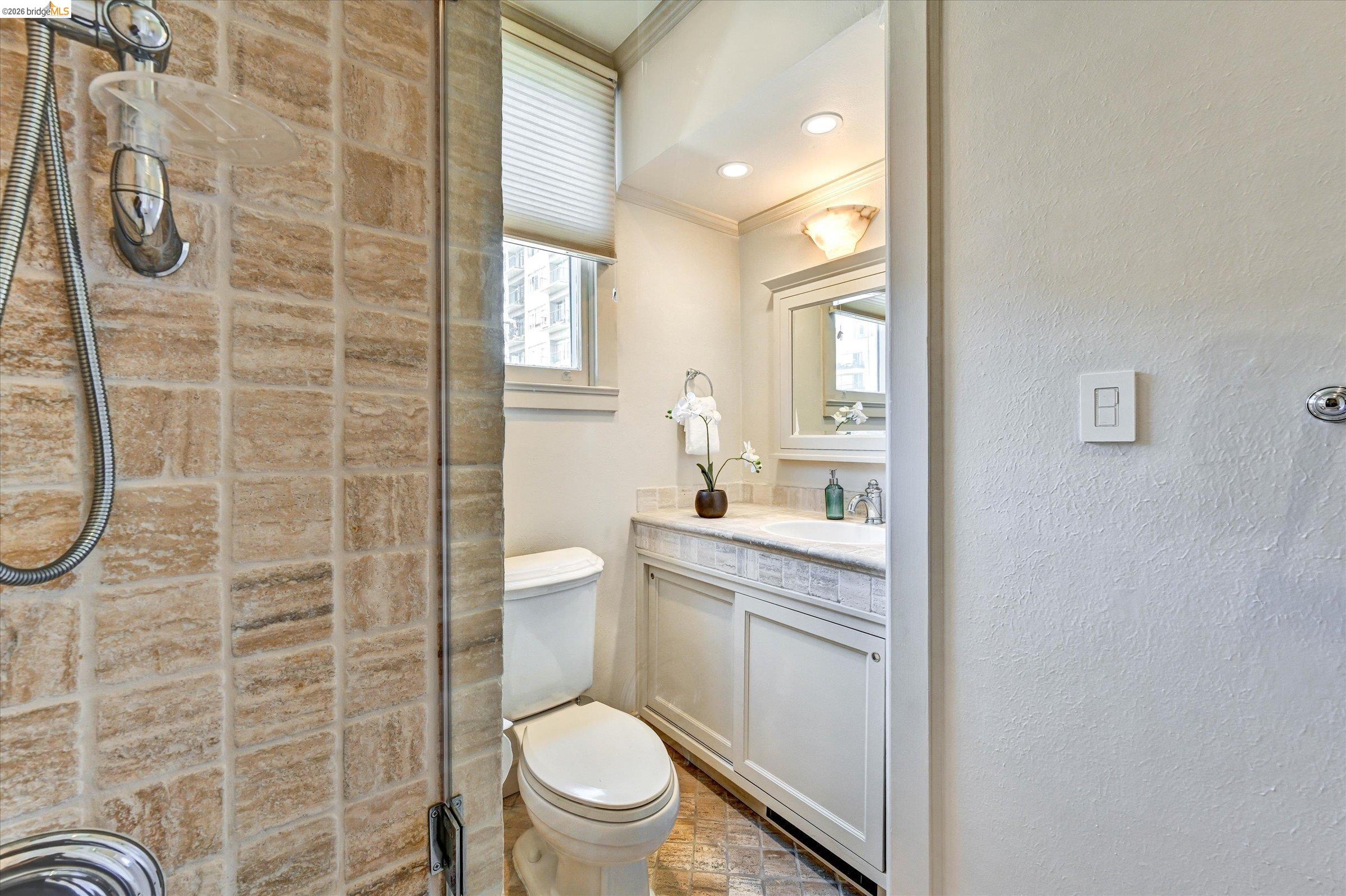 Photo #22: 41136561 Listing: Photo #22