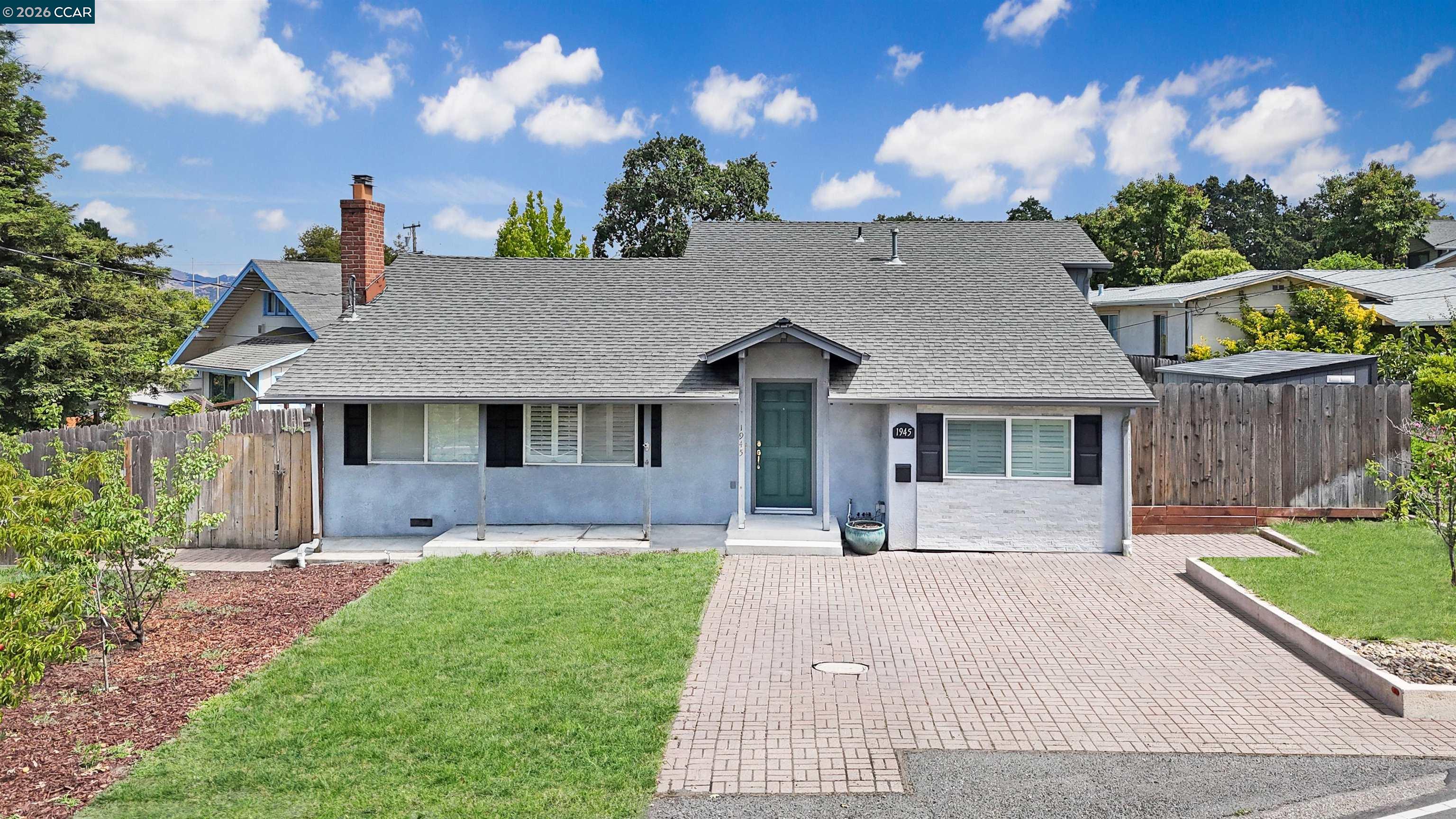 1945 Parkside Dr