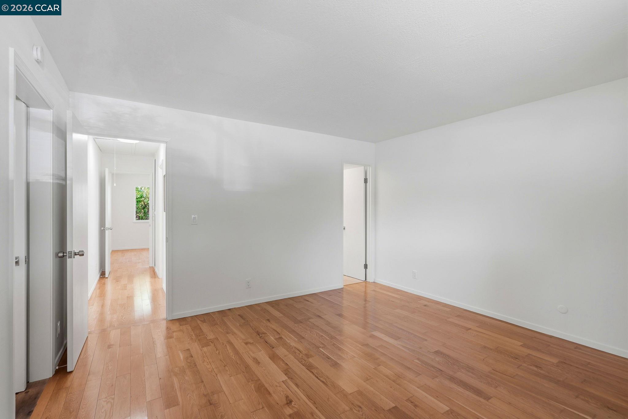 Photo #16: 41136621 Listing: Photo #16