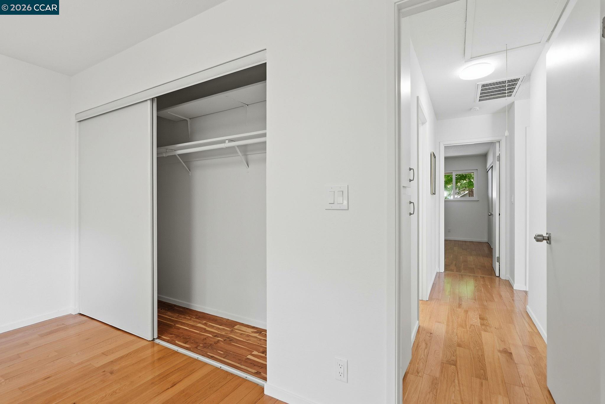 Photo #23: 41136621 Listing: Photo #23