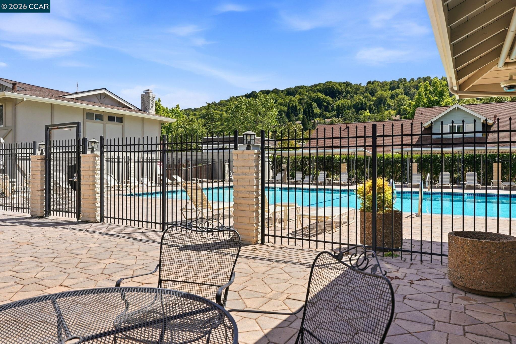 Photo #33: 41136621 Listing: Photo #33