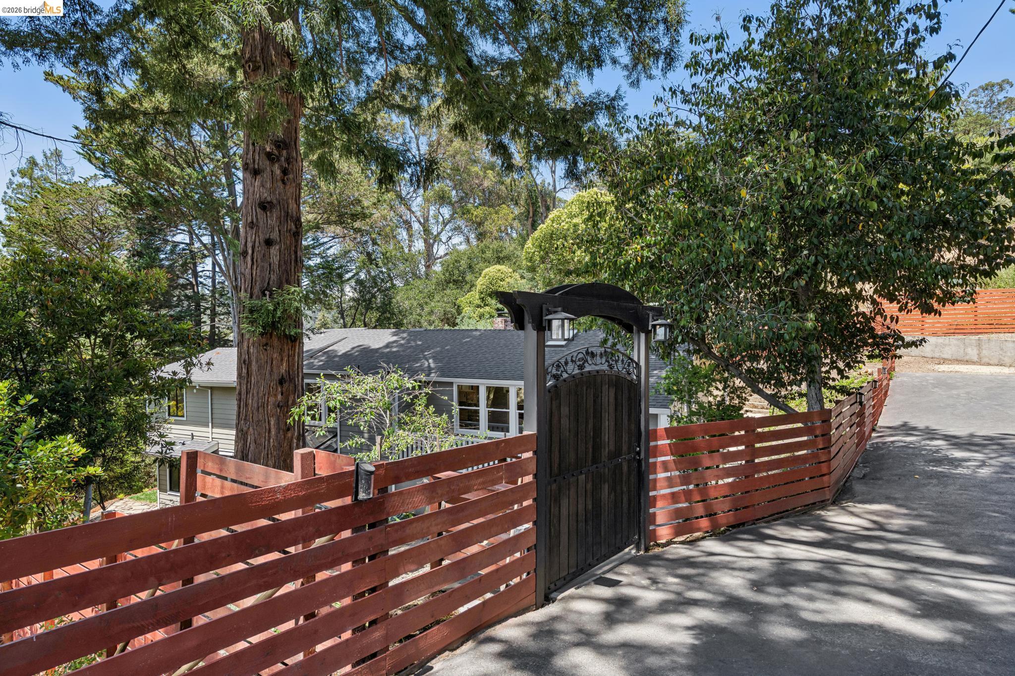 6281 Aspinwall Rd, Oakland CA 94611 — photo 68