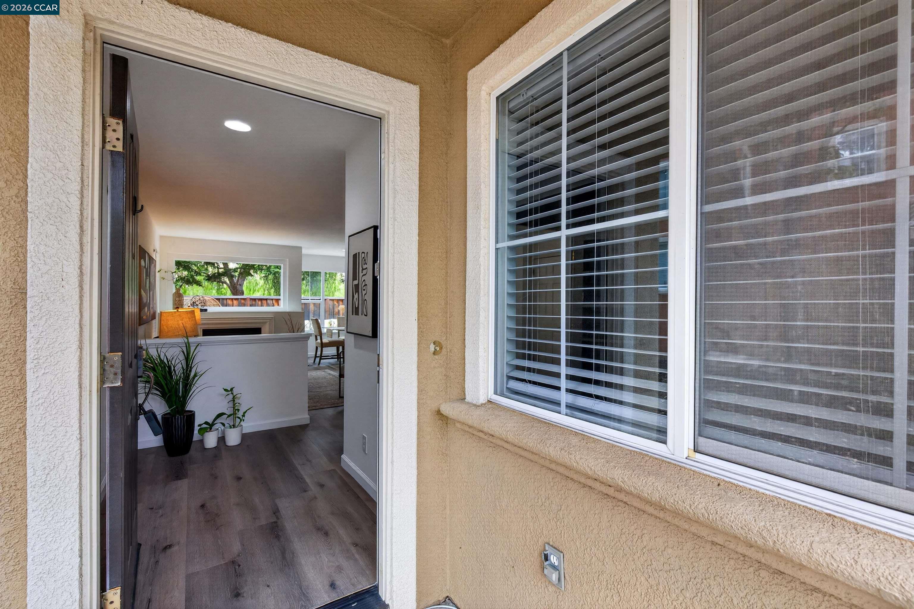 Photo #4: 41136625 Listing: Photo #4