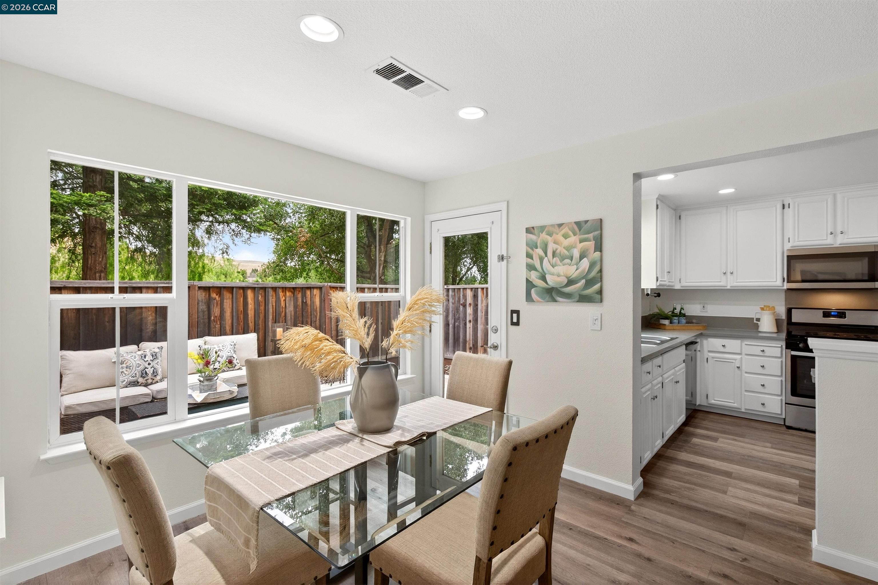 Photo #10: 41136625 Listing: Photo #10