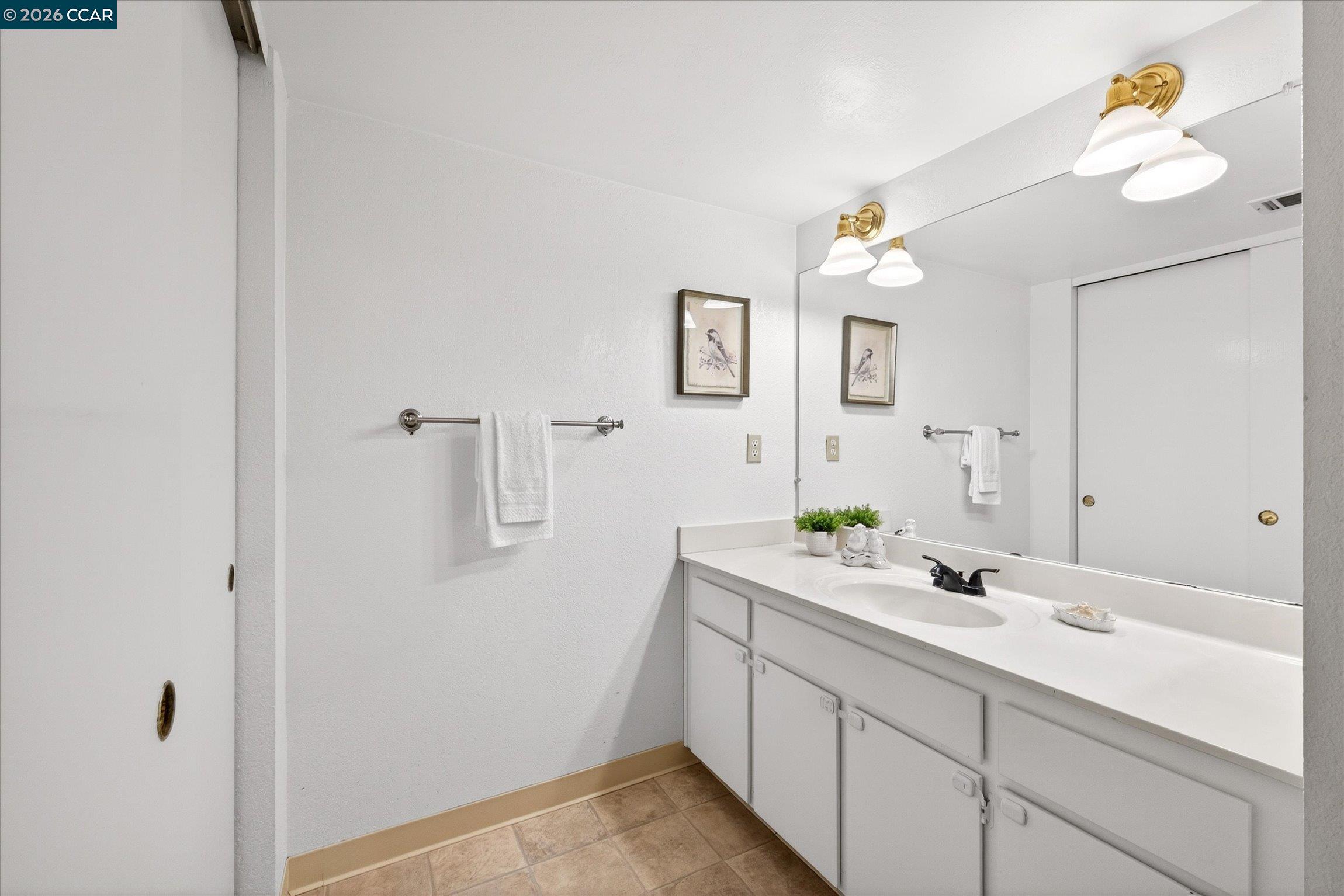 Photo #34: 41136629 Listing: Photo #34