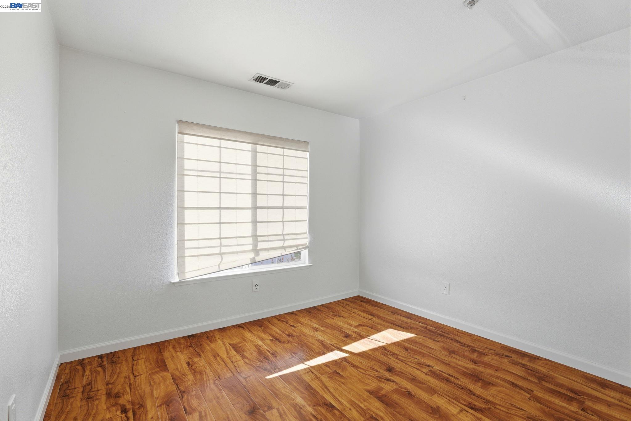 Photo #22: 41136632 Listing: Photo #22