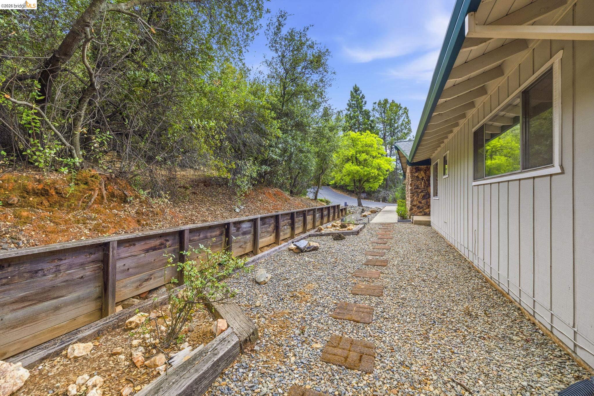 18320 Avenida Bonita, Sonora CA 95370 — photo 37