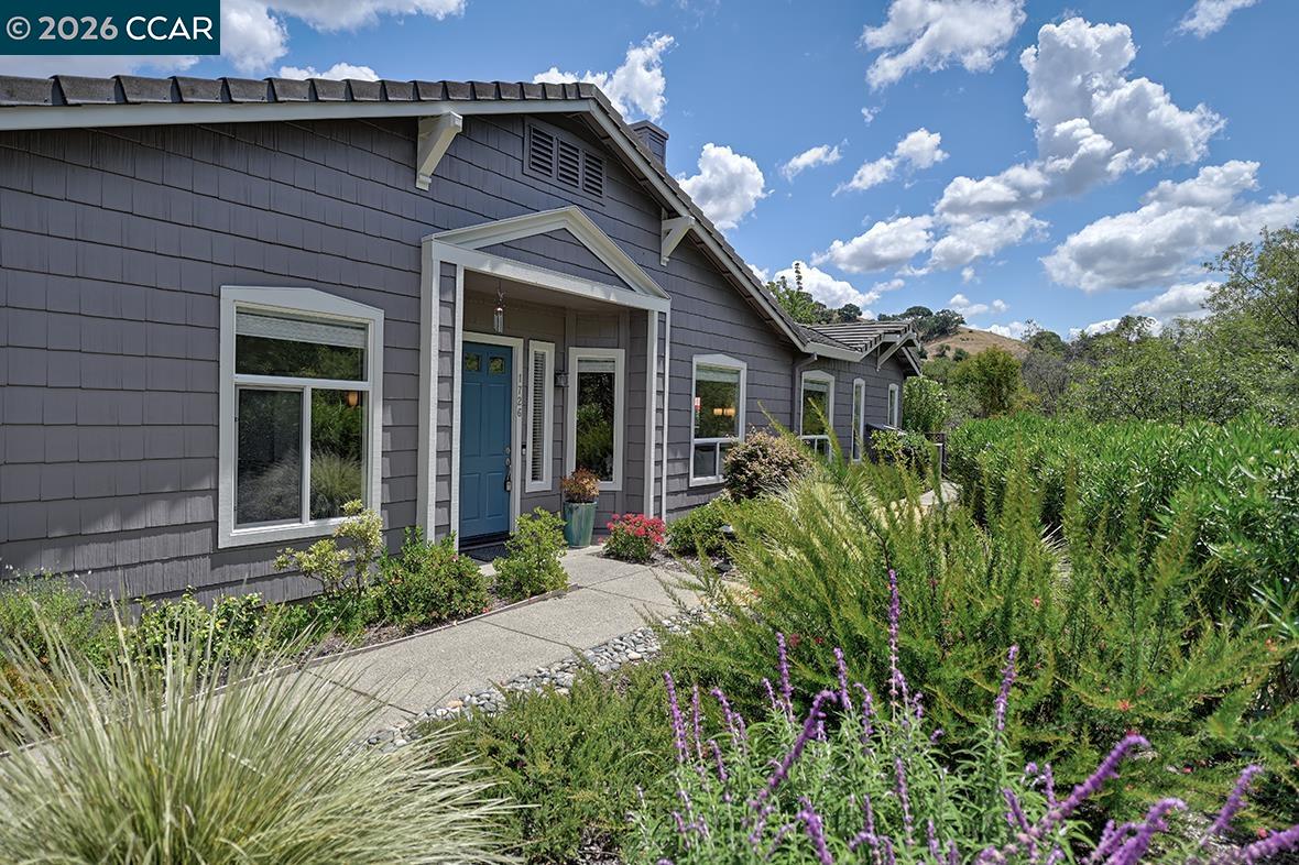 Photo #1: 41136640 Listing: Photo #1