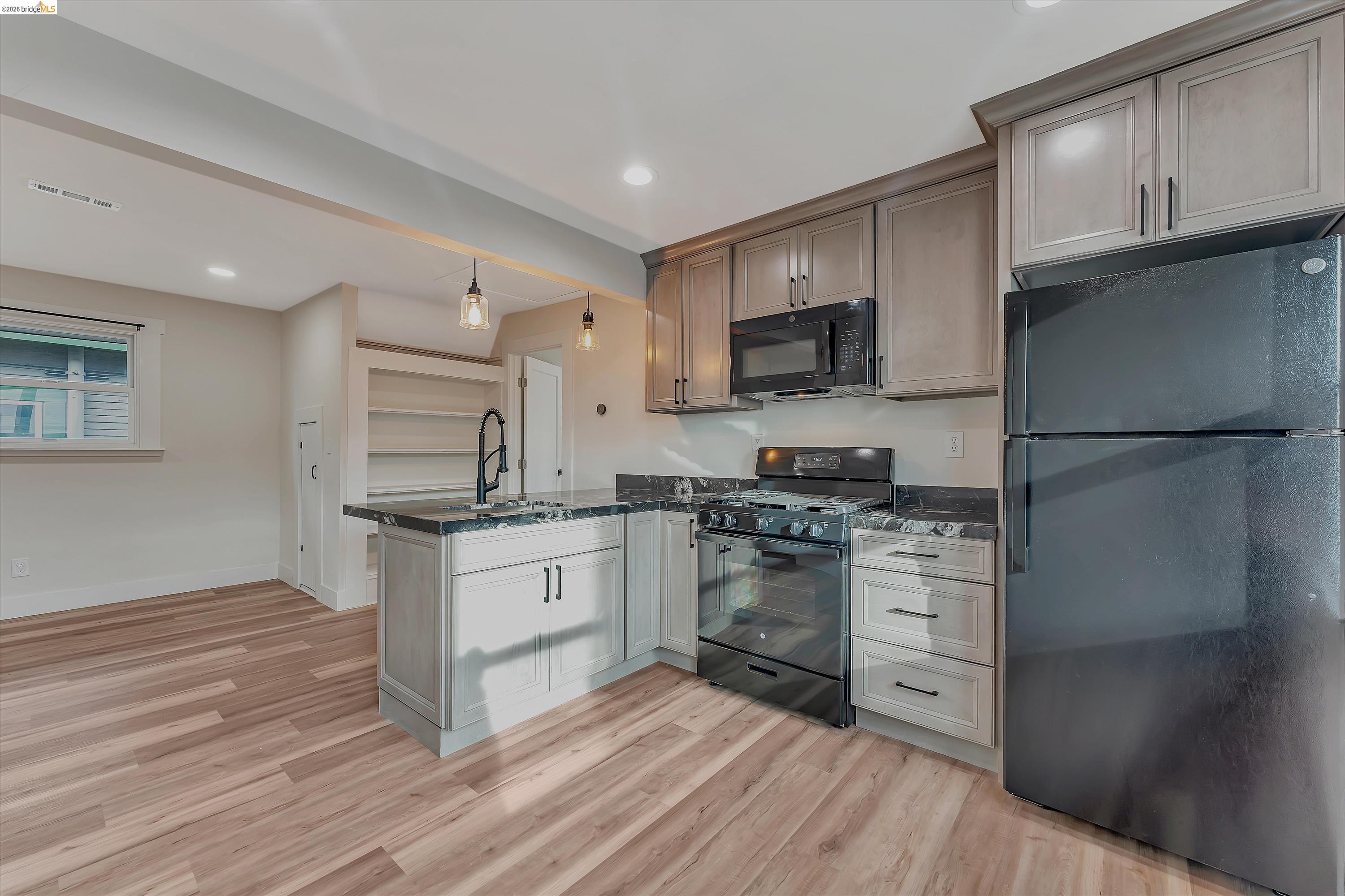 2804 Adeline St, Oakland CA 94608 — photo 13