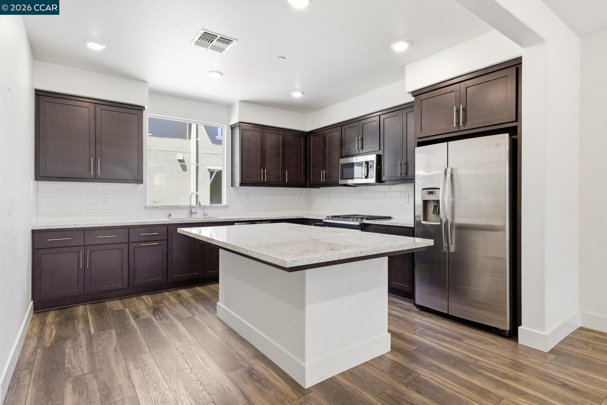 Photo #17: 41136678 Listing: Photo #17