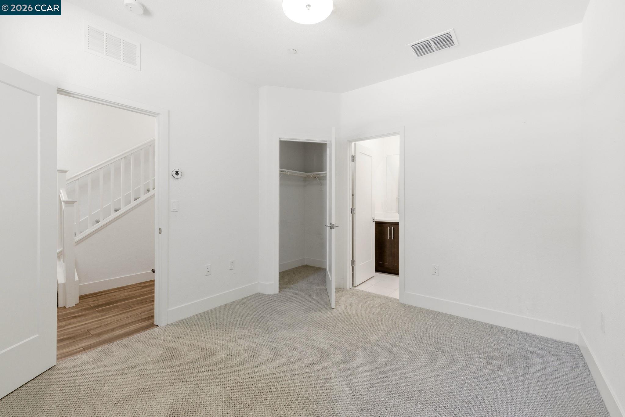 Photo #41: 41136678 Listing: Photo #41