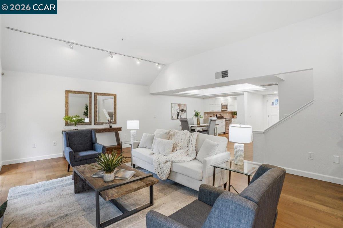 5209 Arden Way, Carmichael CA 95608 — photo 16