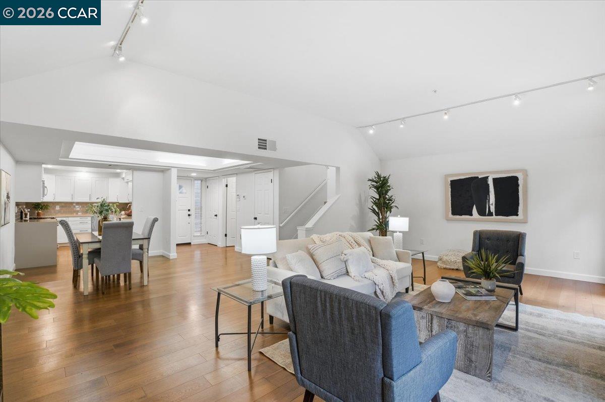 5209 Arden Way, Carmichael CA 95608 — photo 17