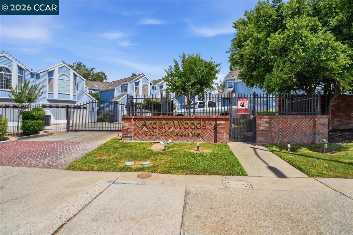 5209 Arden Way, Carmichael CA 95608 — photo 25