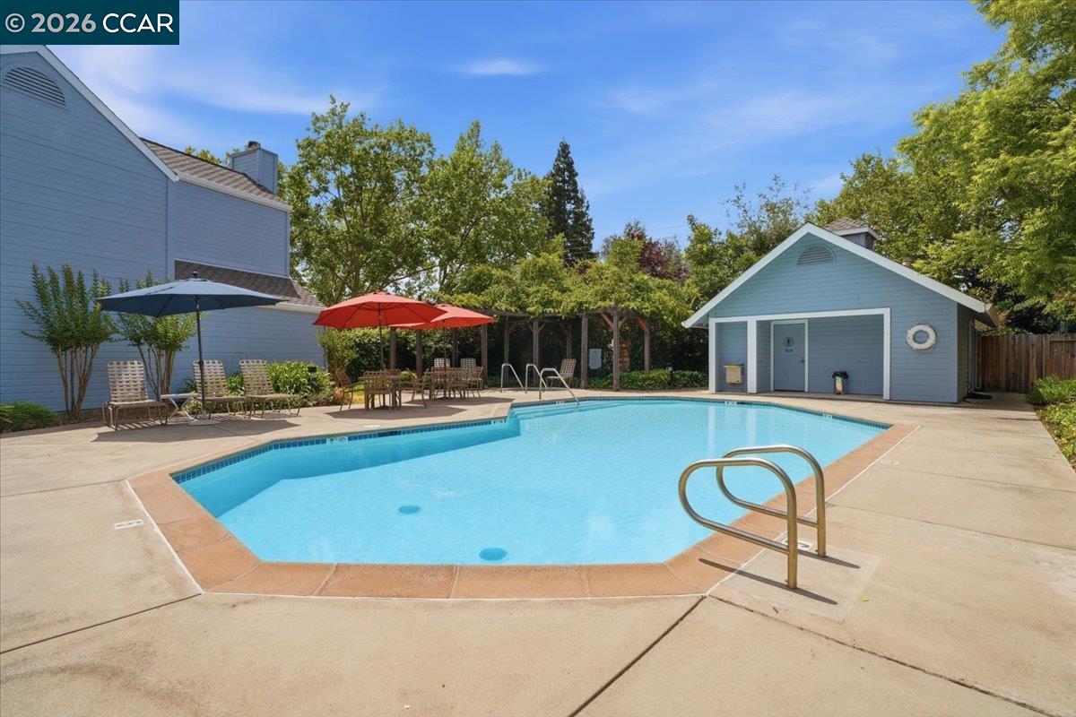 5209 Arden Way, Carmichael CA 95608 — photo 47